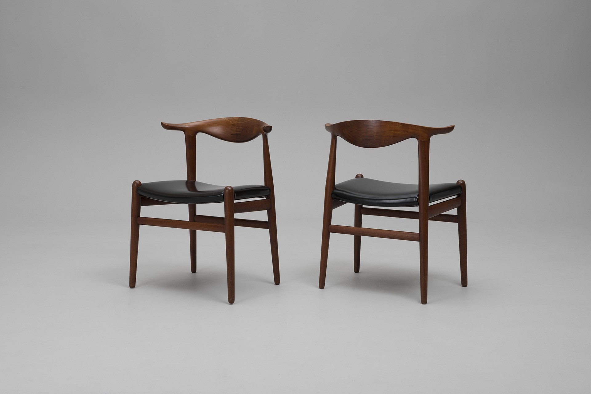 Set of Six 'Cowhorn' Dining Chairs image 3