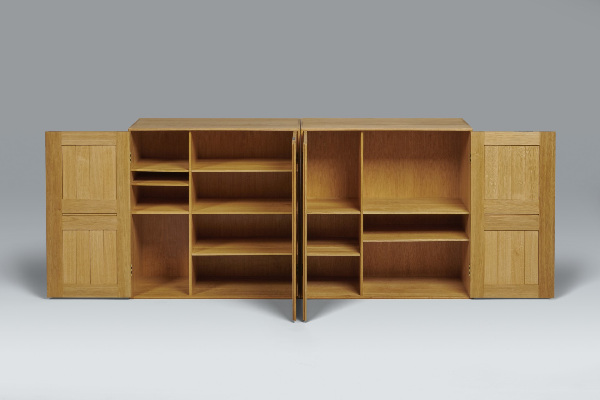 Set of Two Oak Bookcases image 3