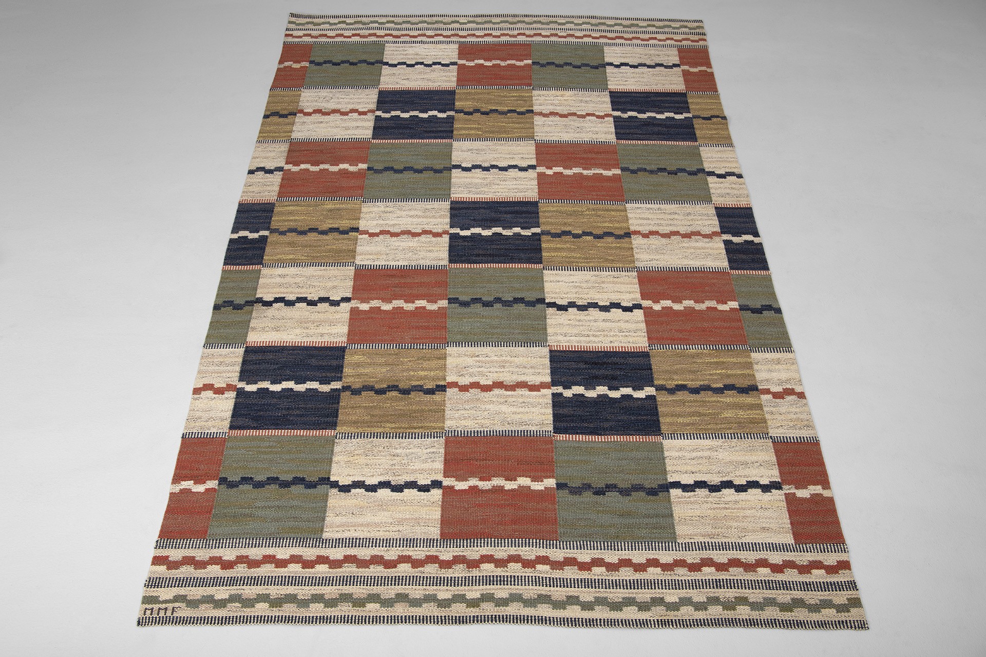 'Vita Rutmattan' Carpet image 2