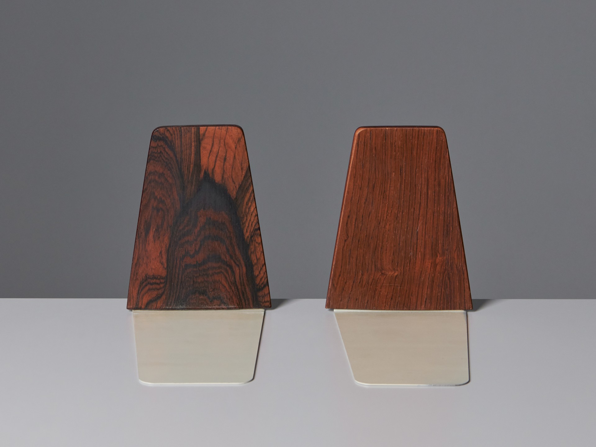 Nine pairs of Bookends image 3