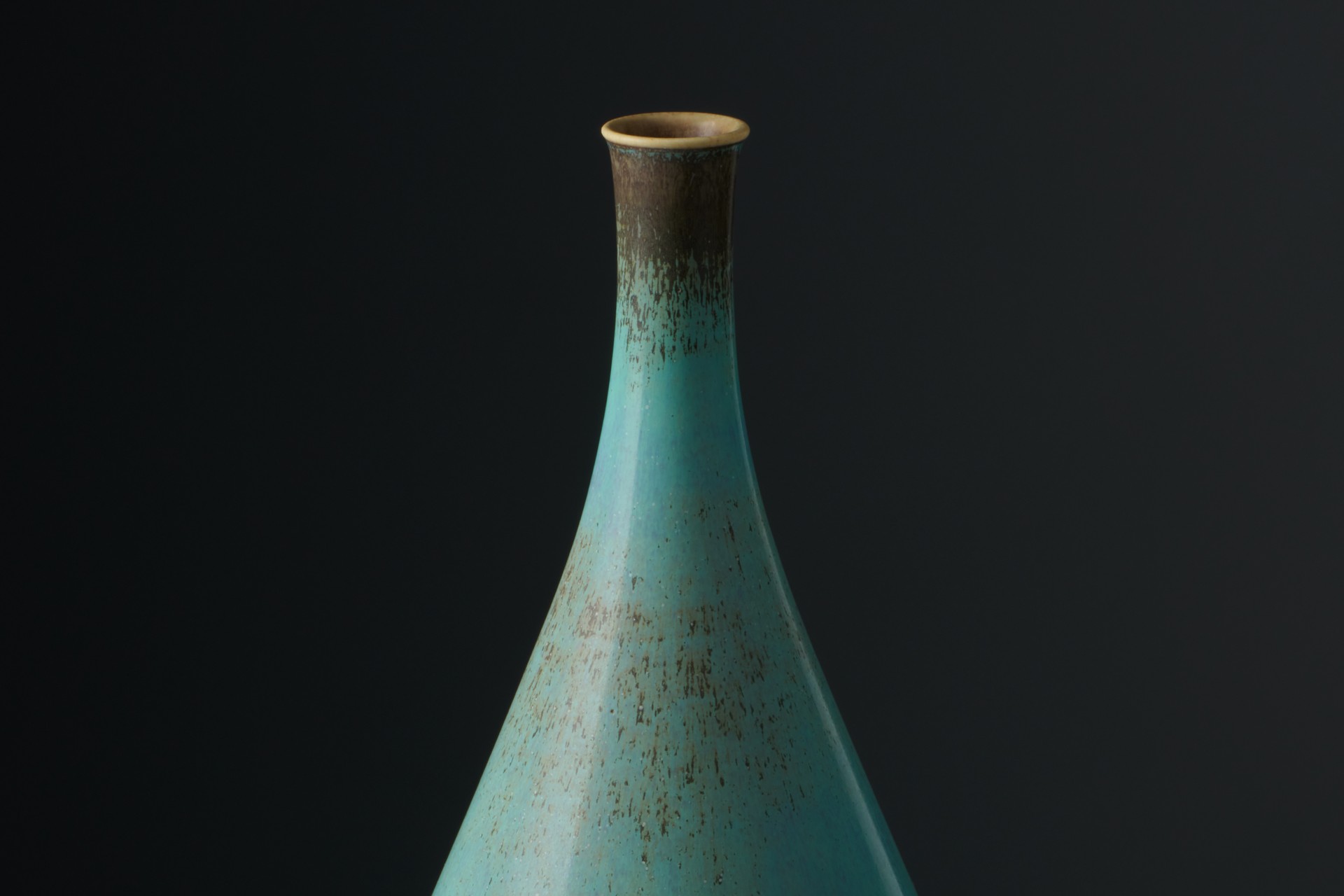 Vase image 2