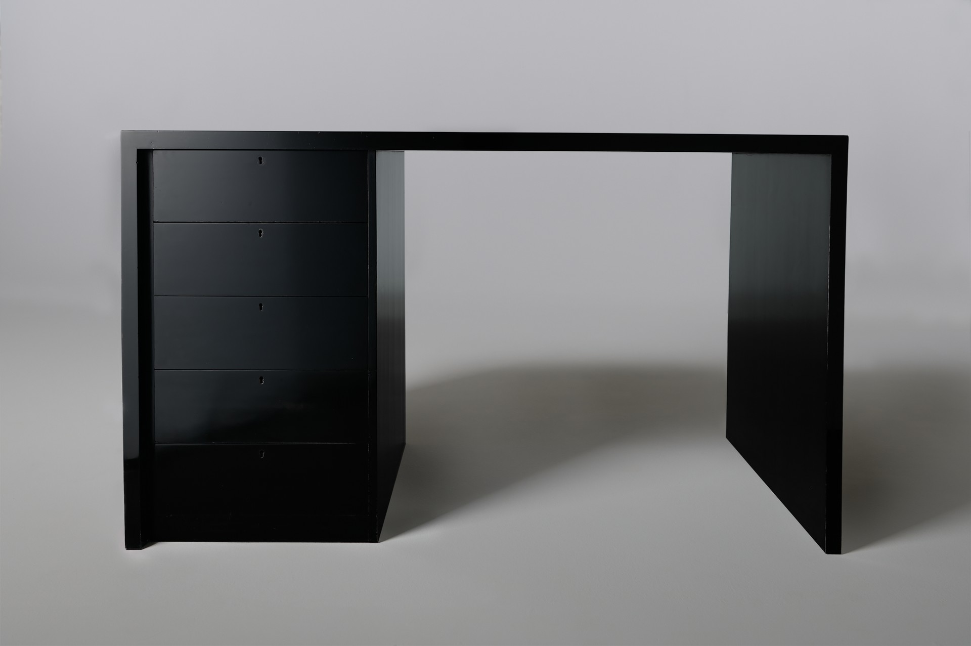 Rare Desk image 3