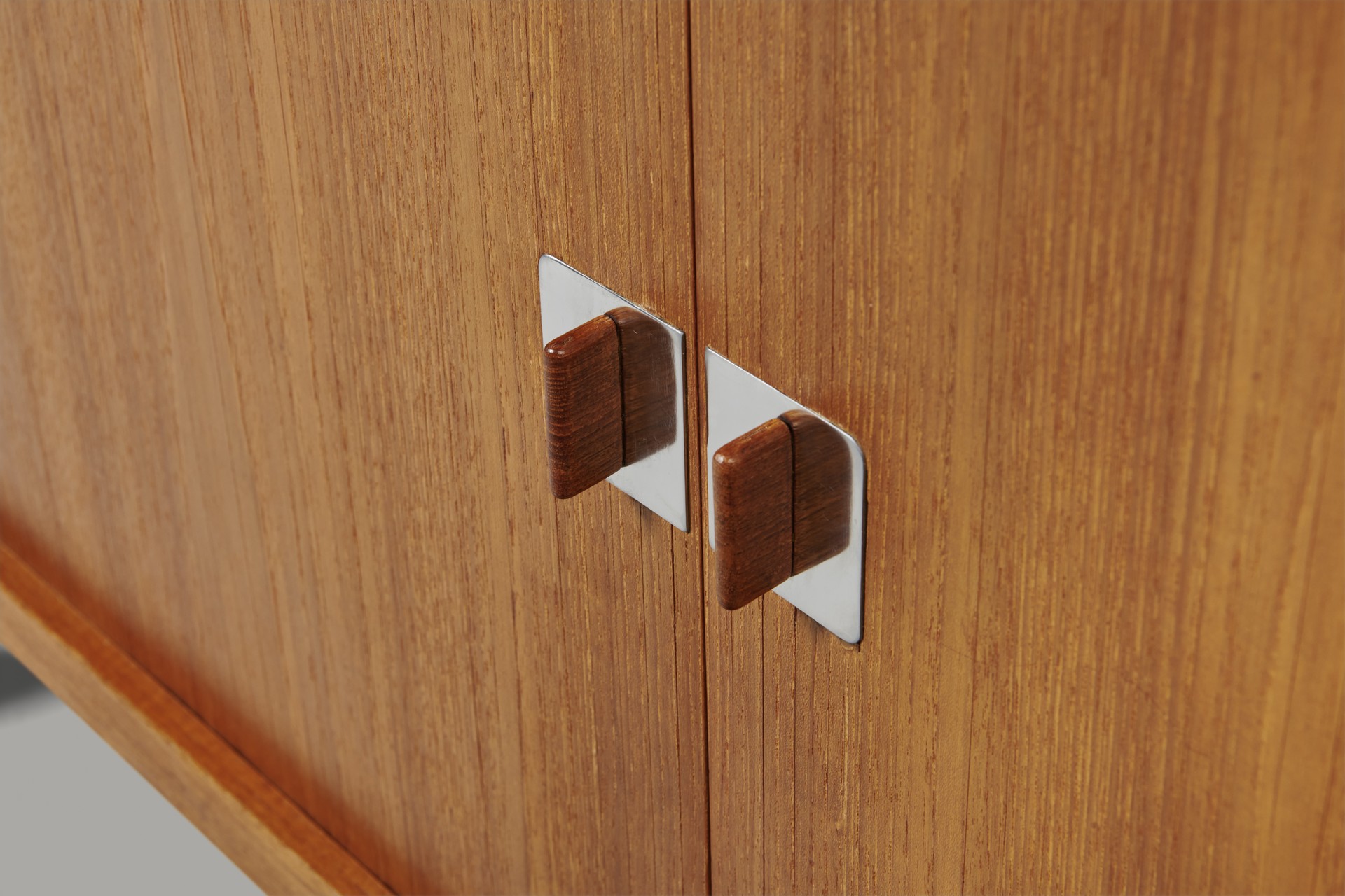 'Presidents' Sideboard image 6