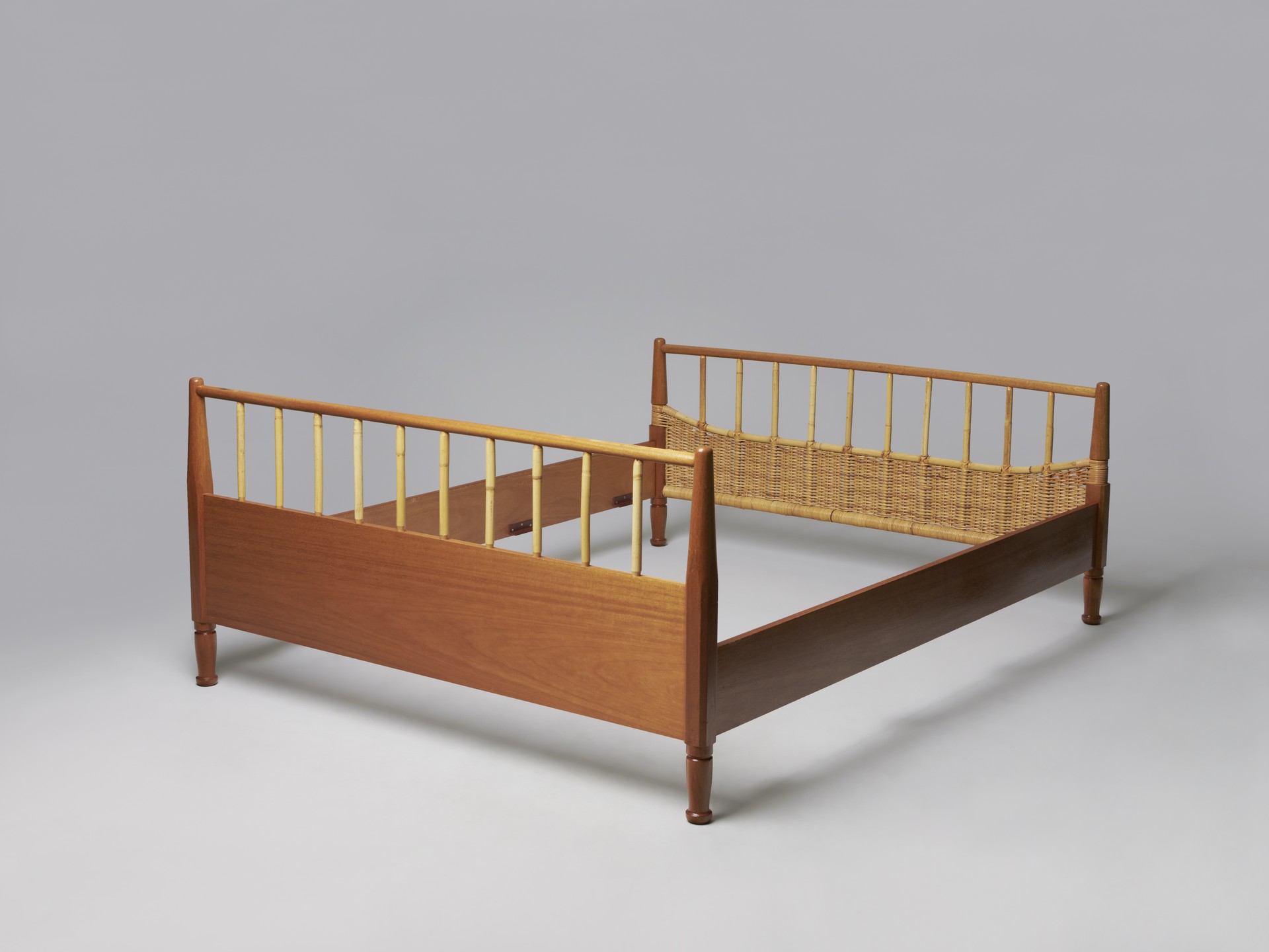 Bed image 3