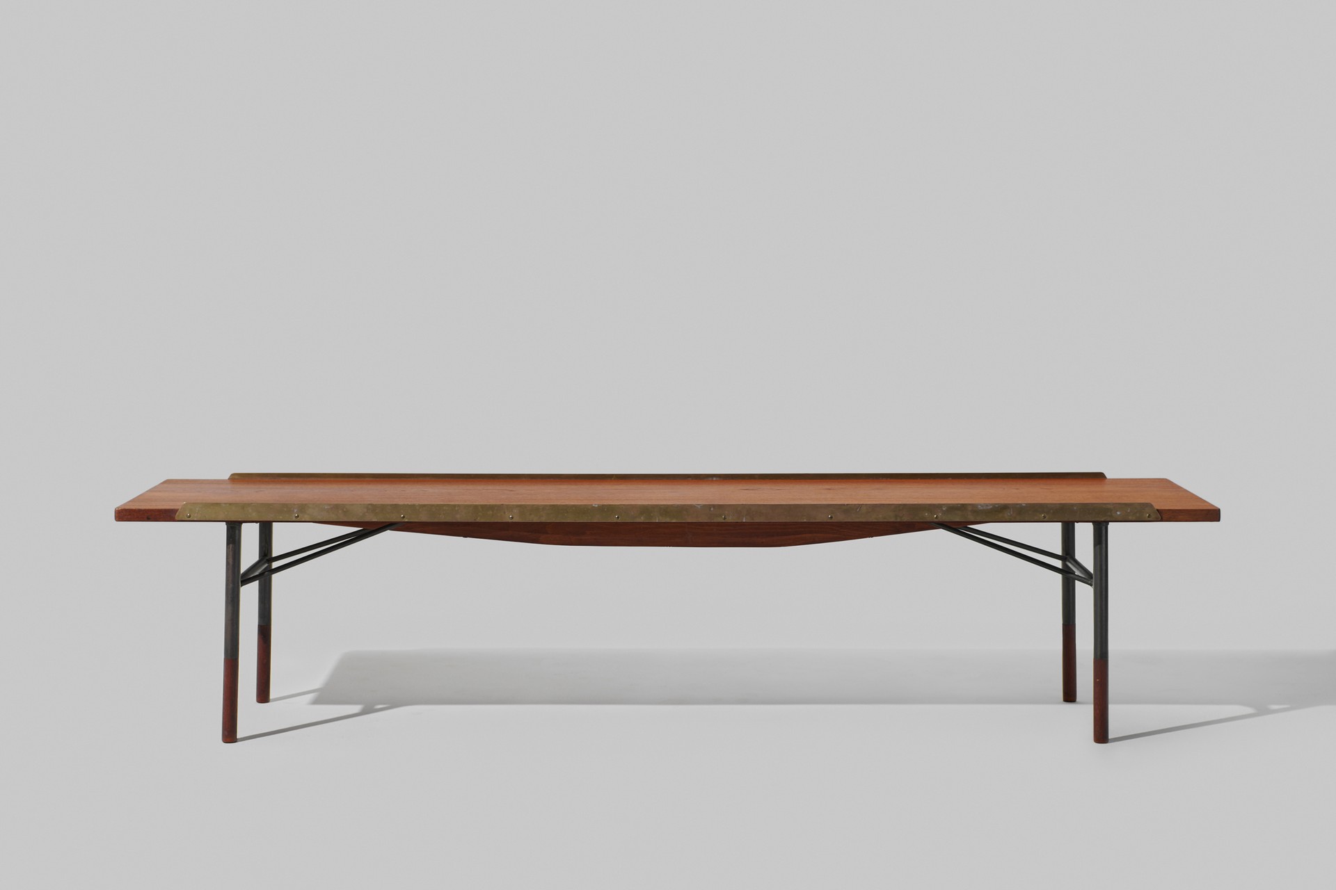 Table / Bench image 2
