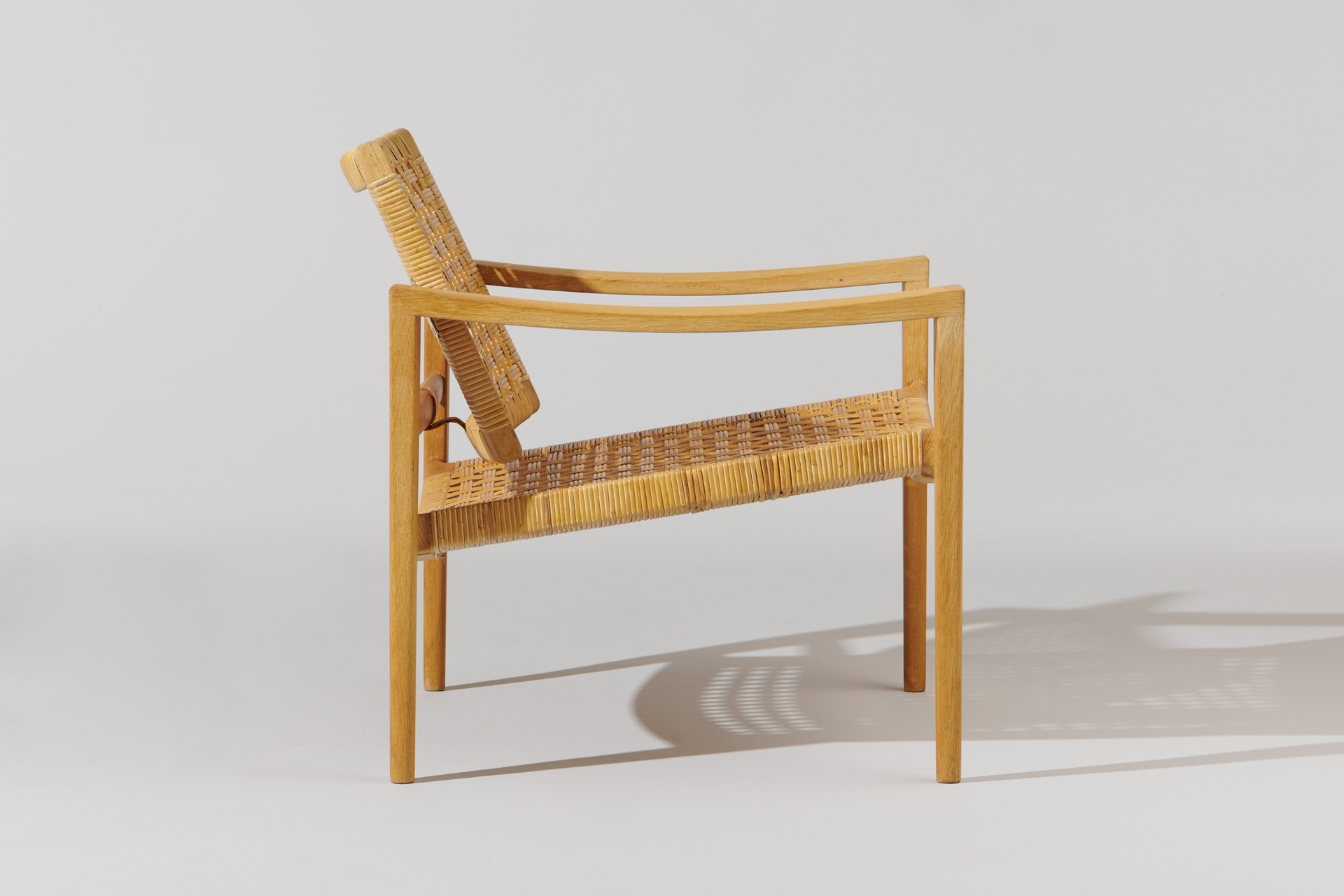 Rare Pair of 'Buck' Lounge Chairs image 4