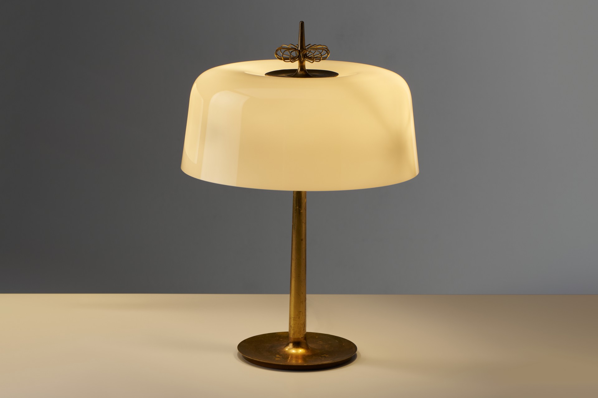 Table Lamp image 2