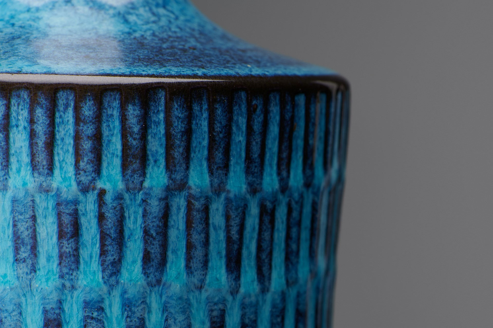 Vase image 4
