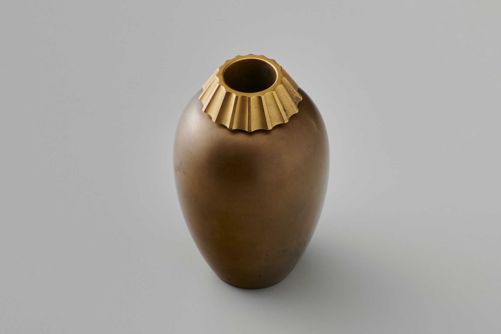 Pair of Vases image 4