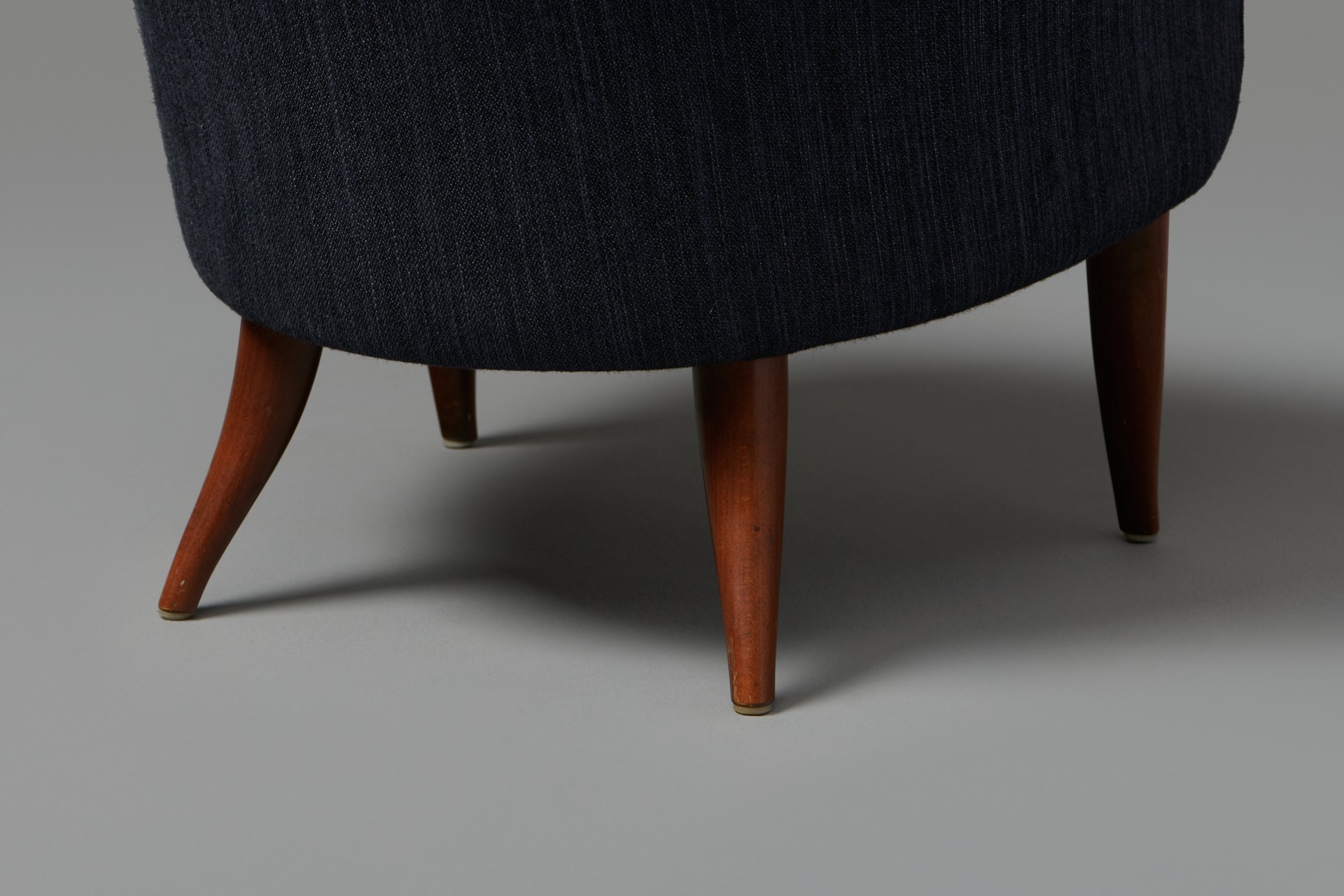 Pair of "Big Eva" Armchairs image 5