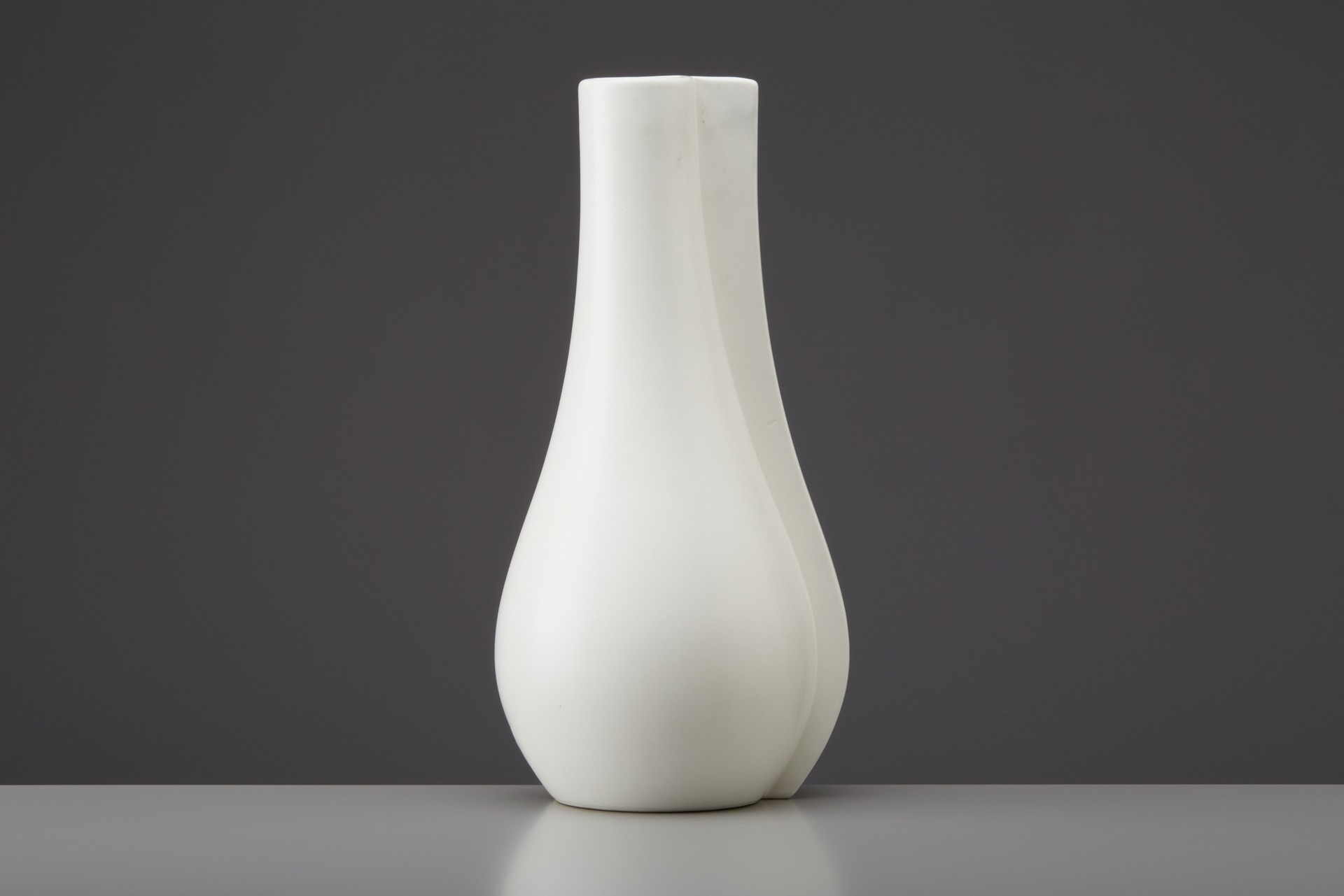 Surrea Vase image 2