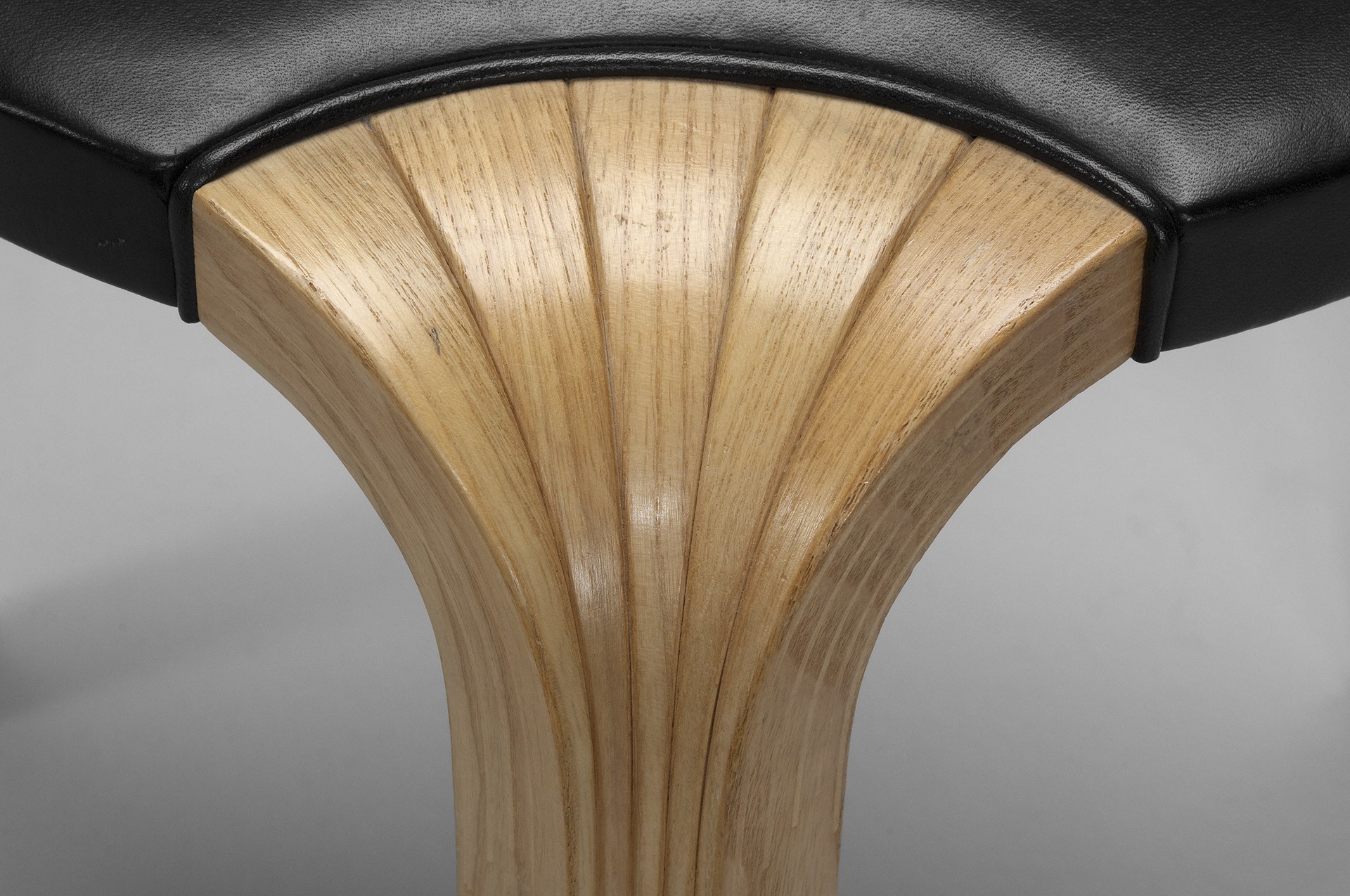 Fan Leg Stool, Mode no. X 602 image 2