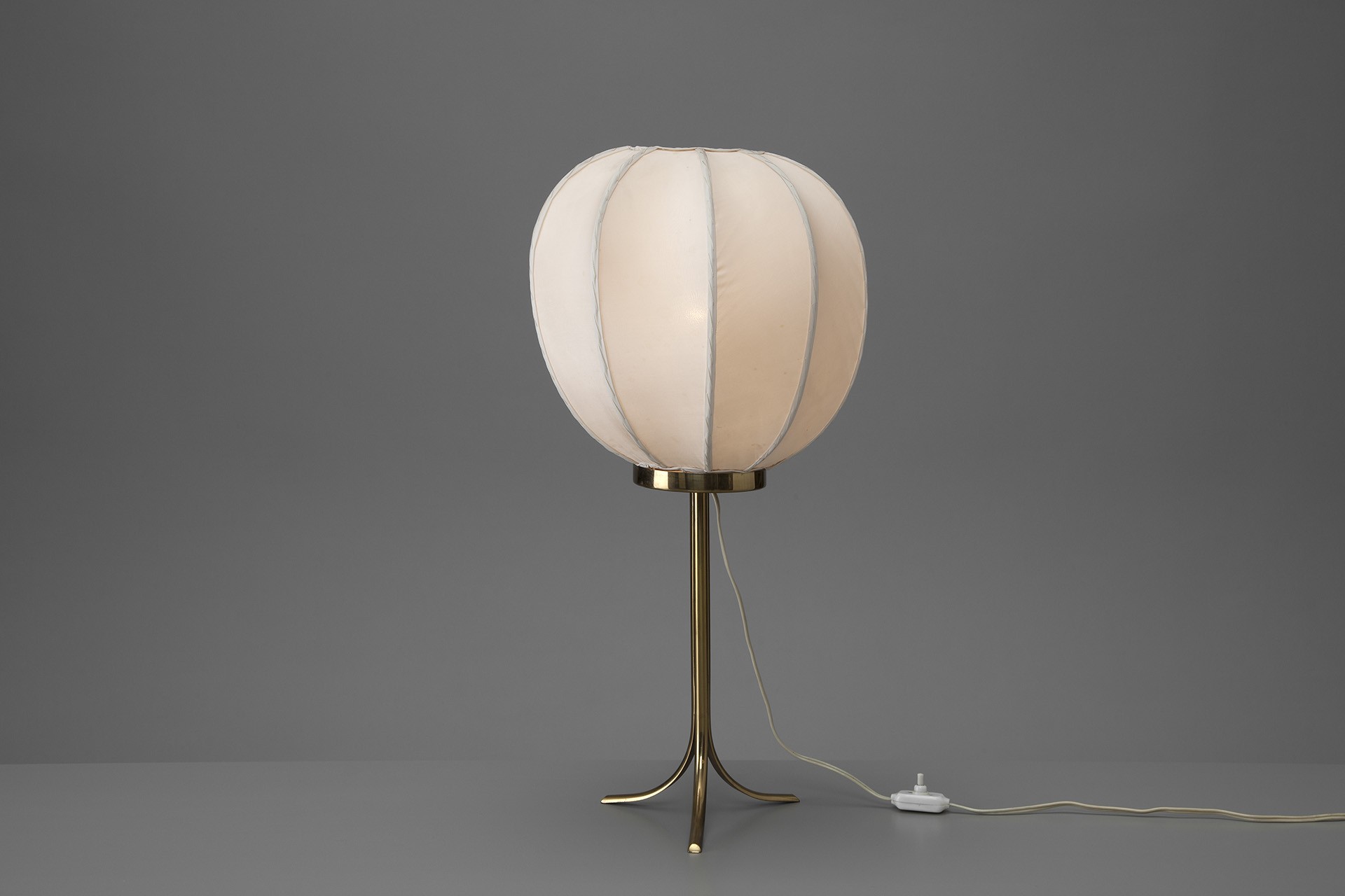 Table Lamp image 2