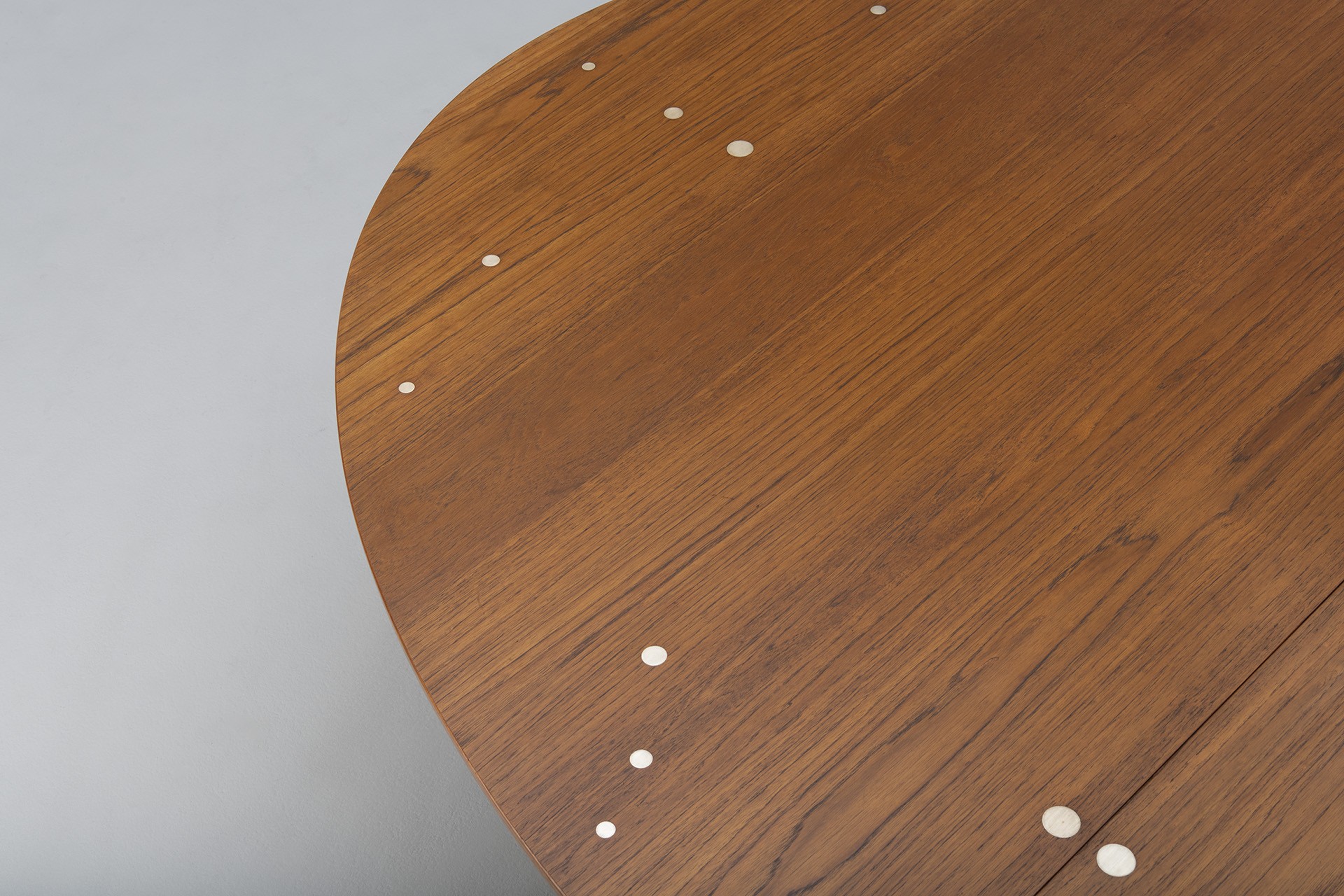 'Judas' Extending Dining Table image 7