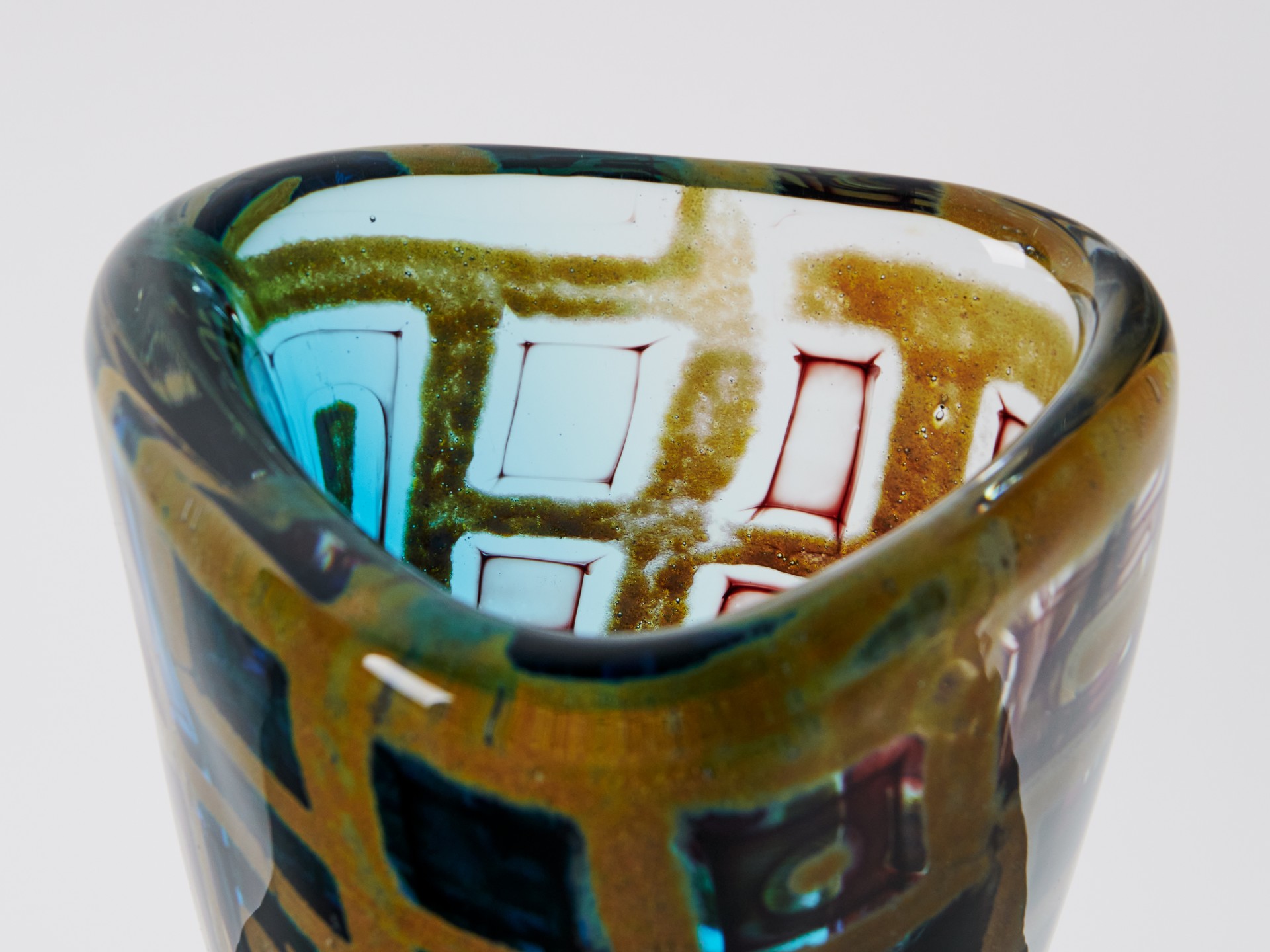 Vase image 4