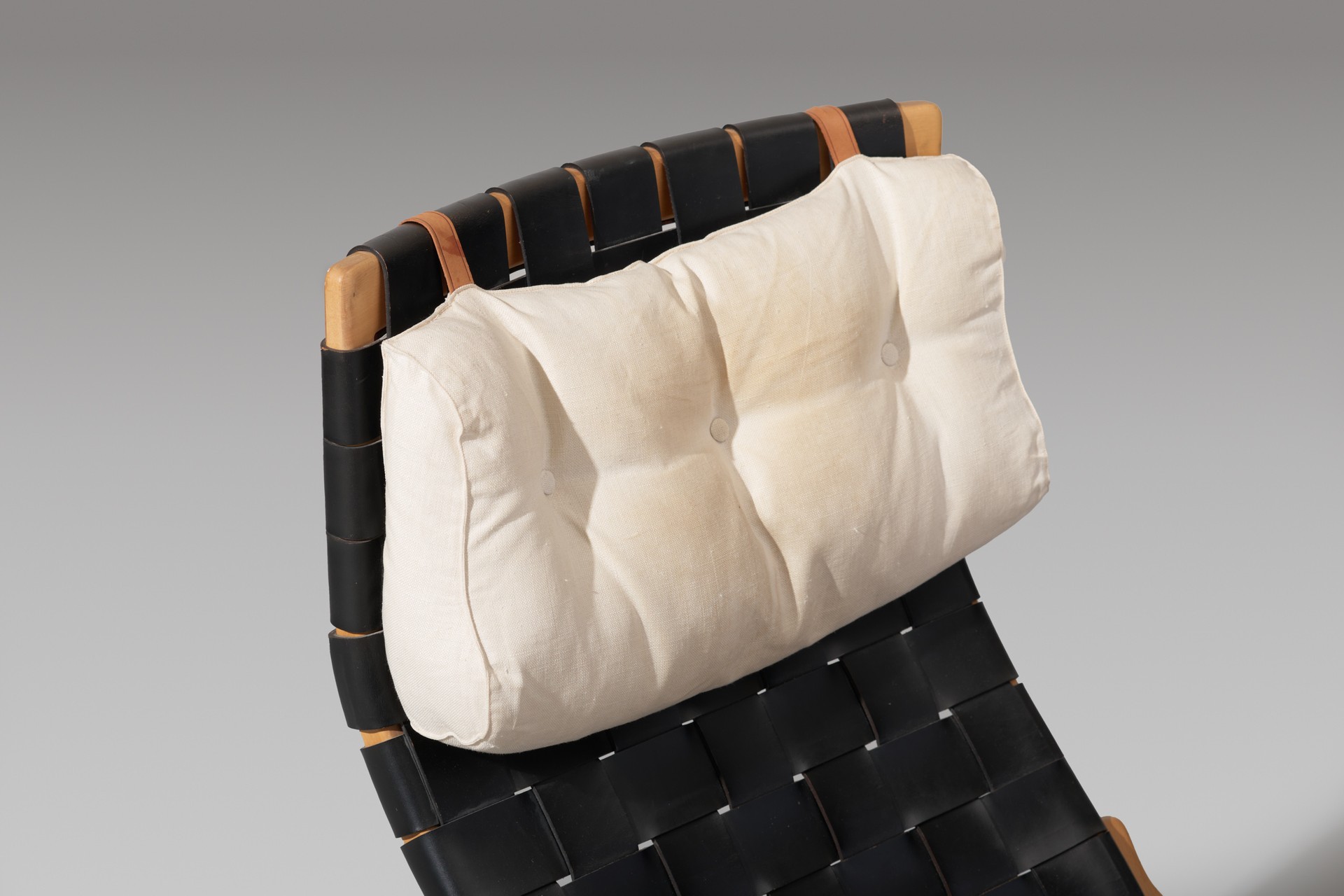 'Grasshopper' Armchair image 4