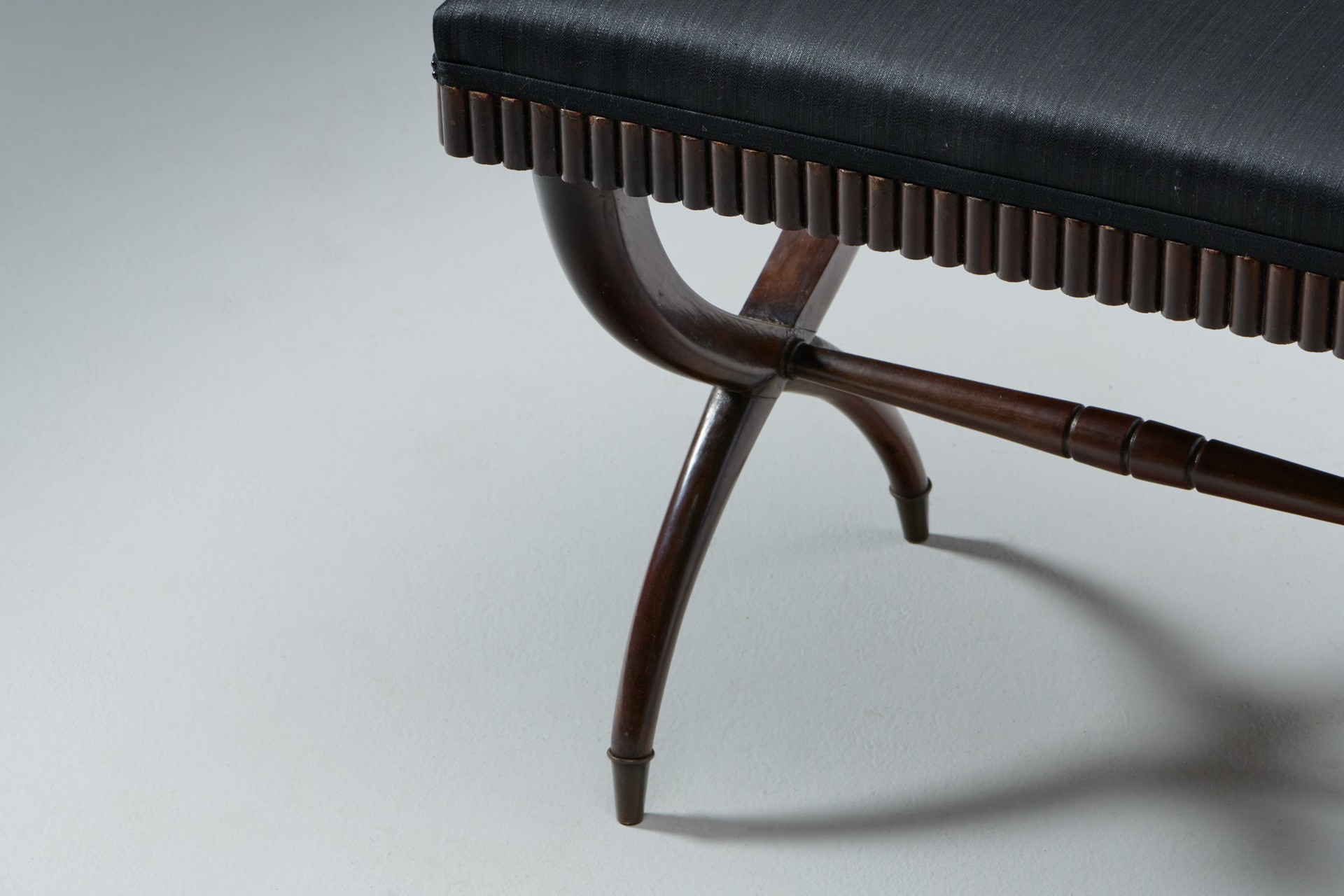 Pair of Italian stools image 5