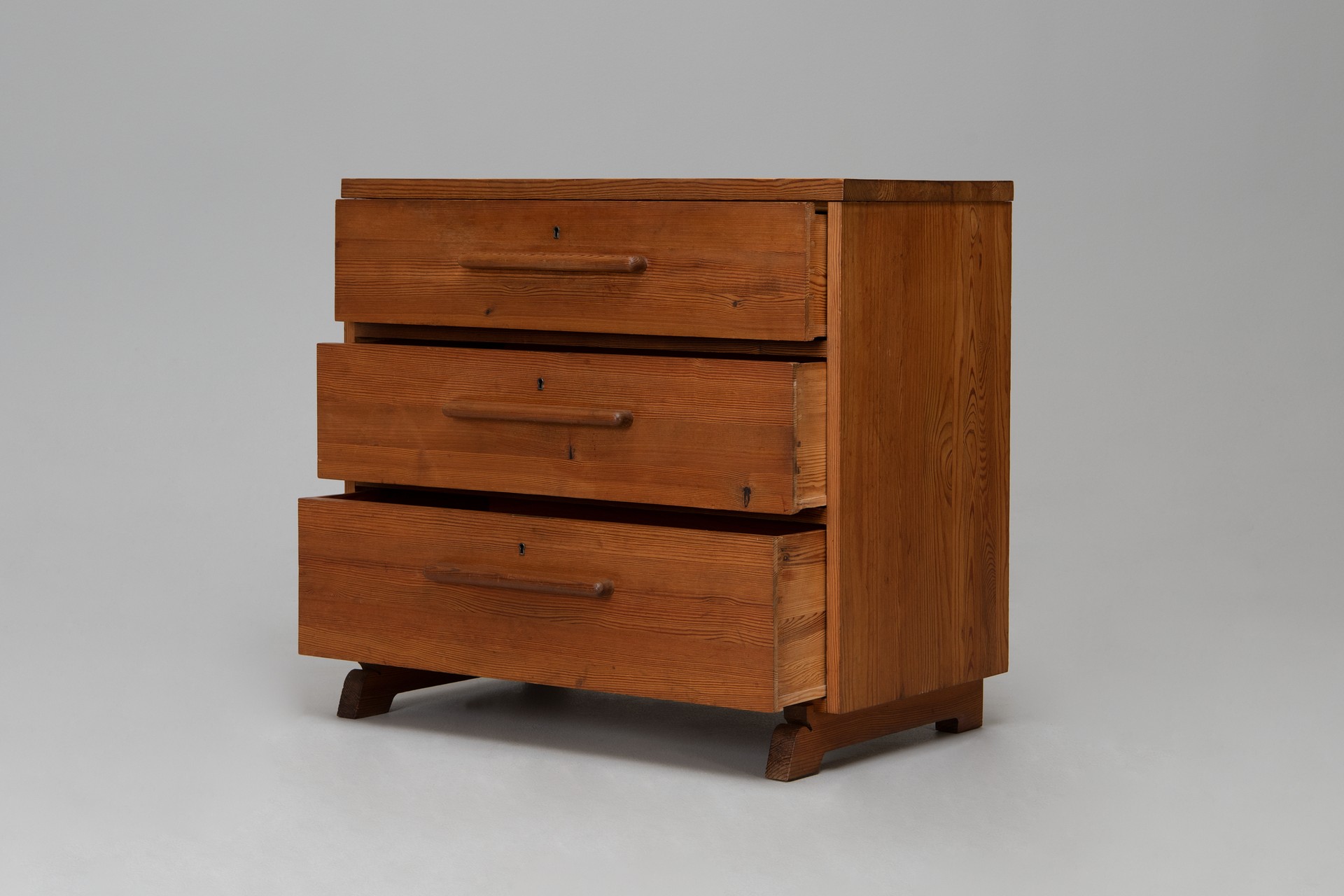 'Sport' Chest of Drawers image 4
