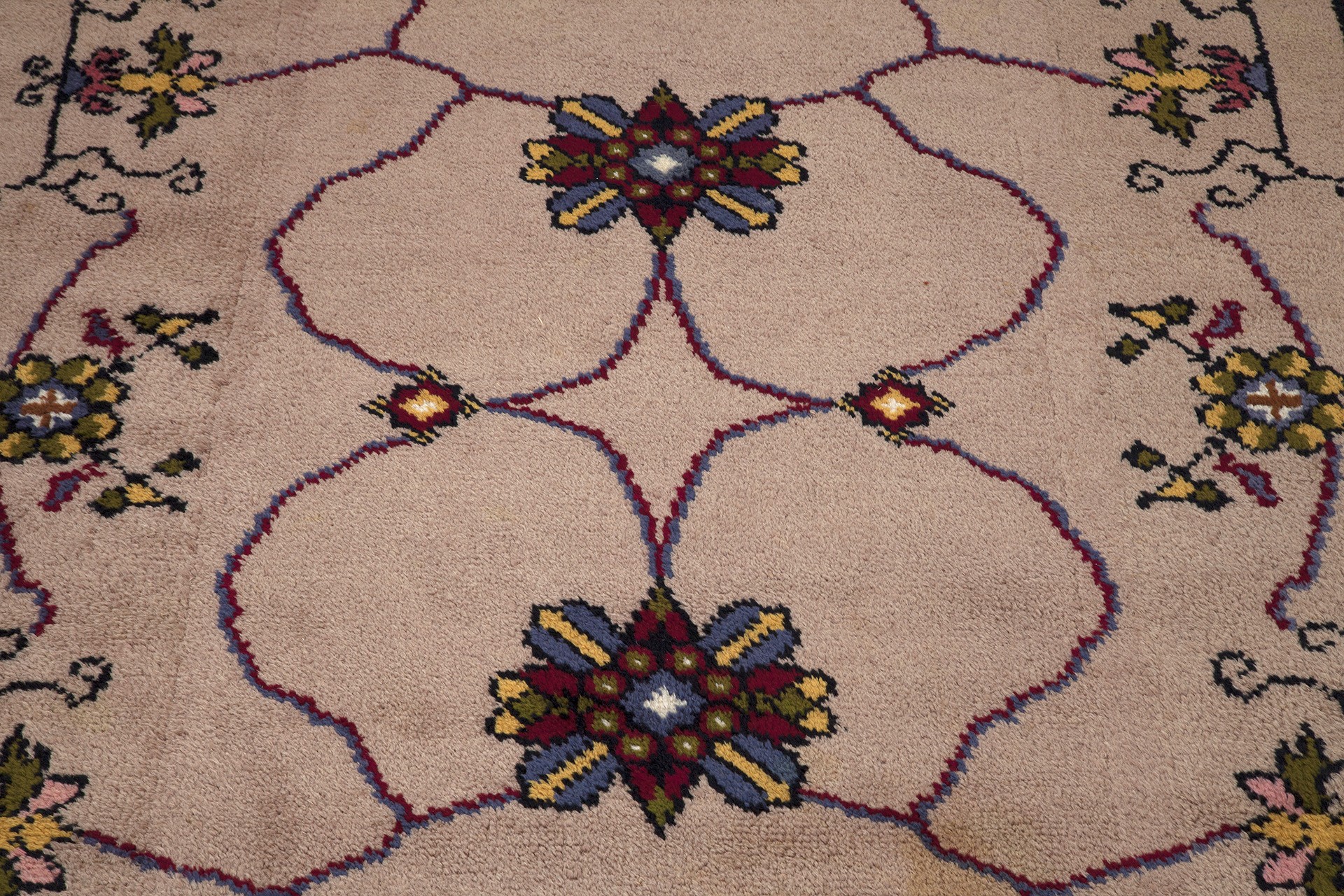 Swedish Art Deco Carpet image 4