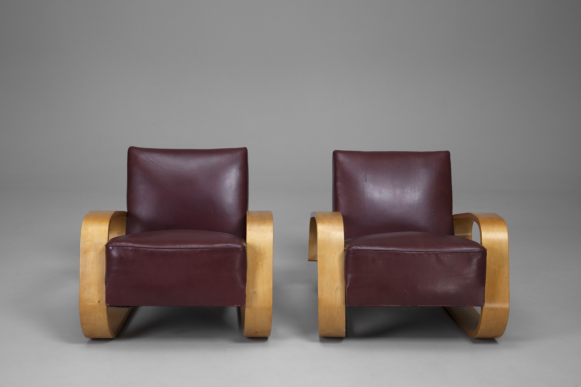 Pair of Tank Chairs image 3