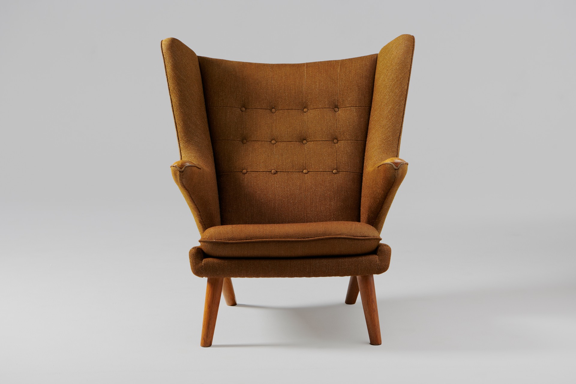 'Papa Bear' Armchair image 3