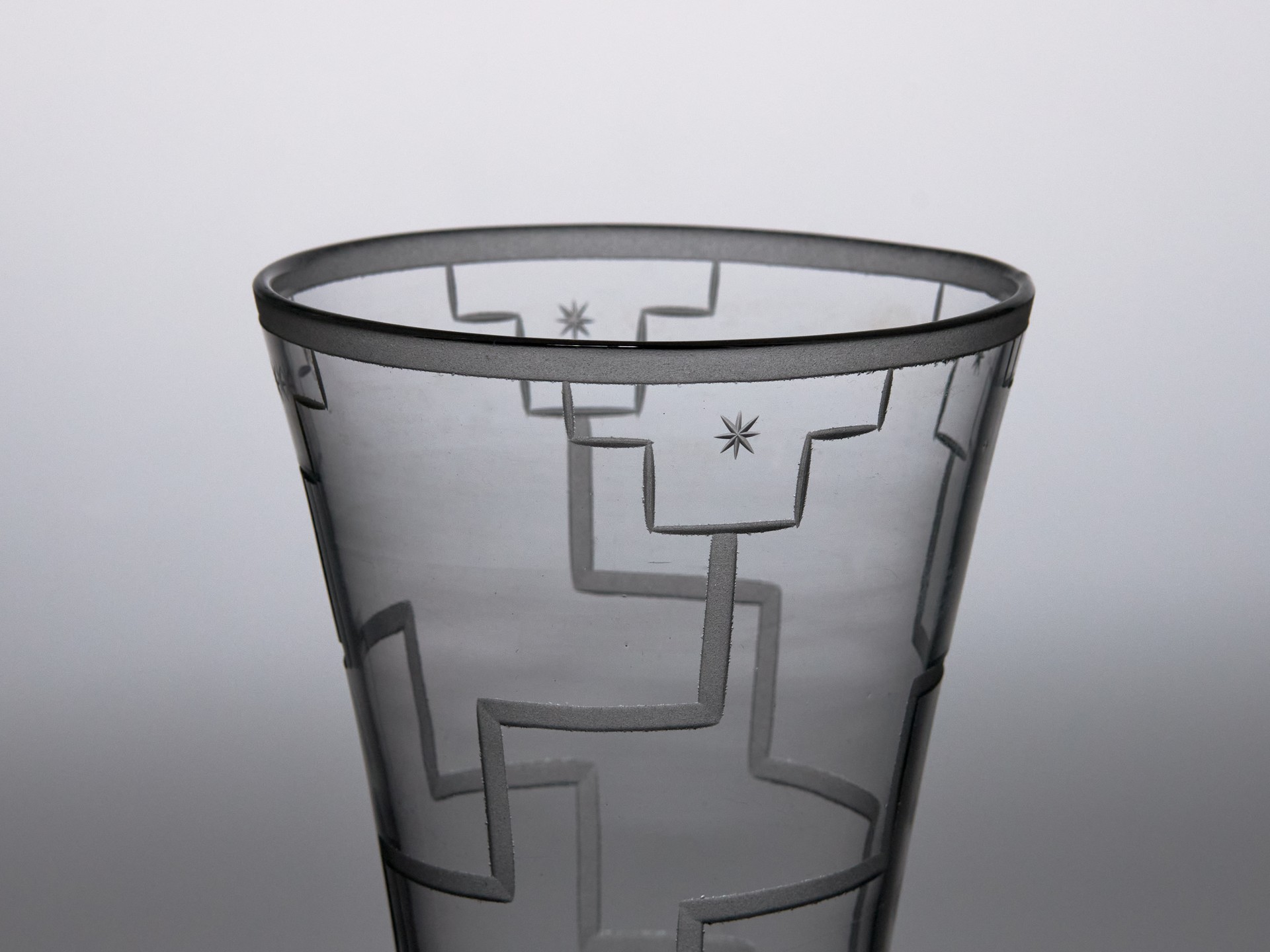 Vase image 4