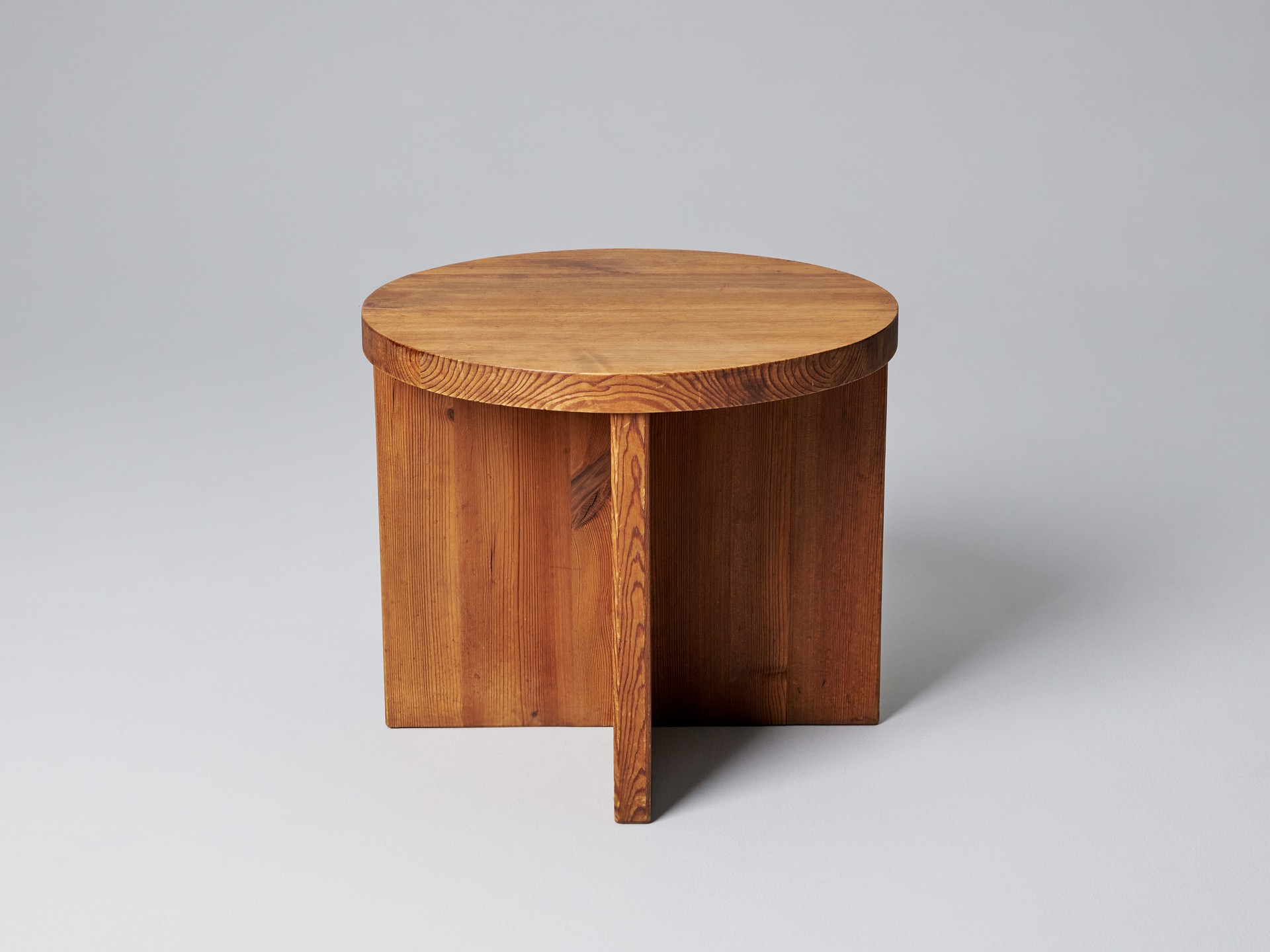 'Lovö' table image 2