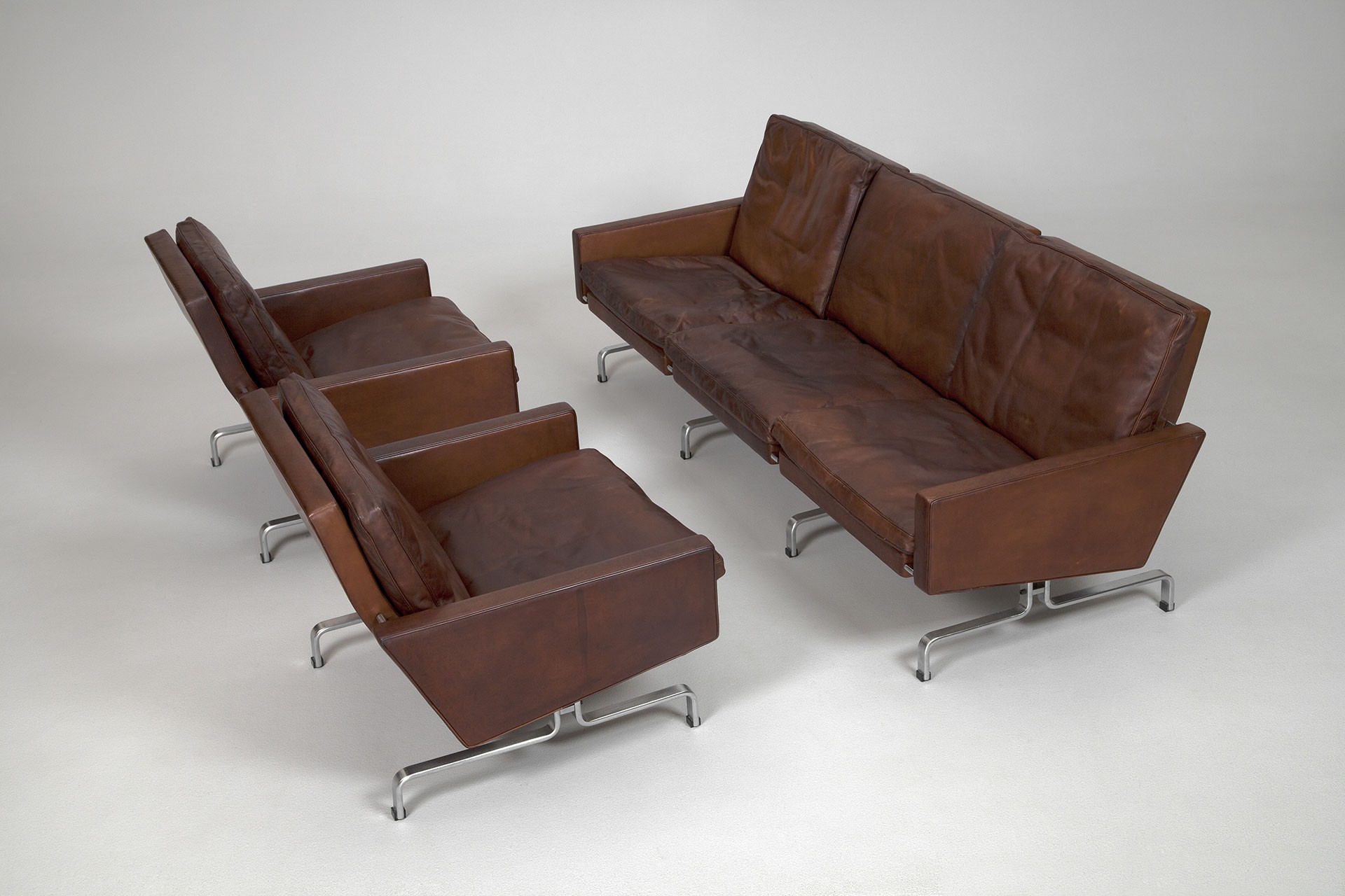 PK 31/3 Sofa and PK 31/1 Chairs