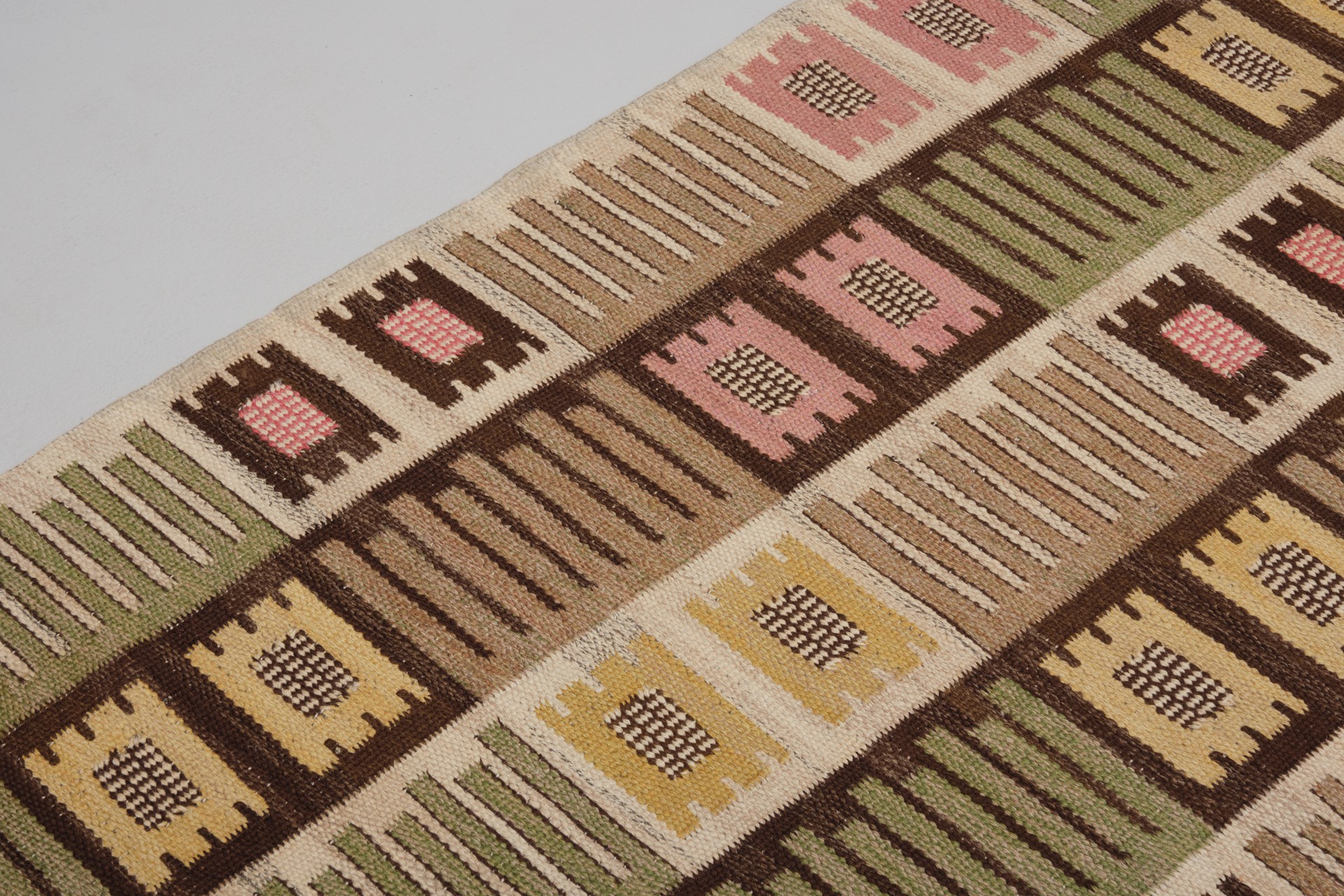 "Nyponblomman" Carpet image 4