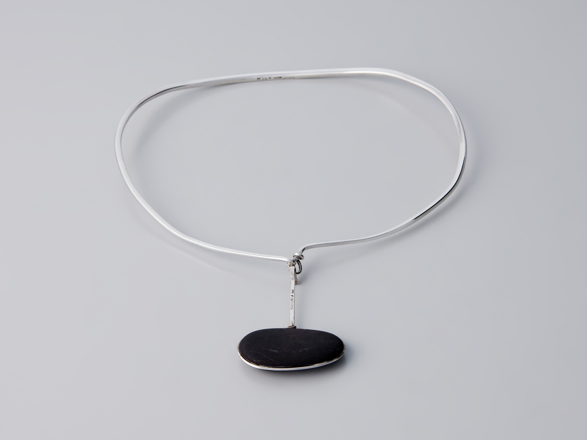 Necklace image 4