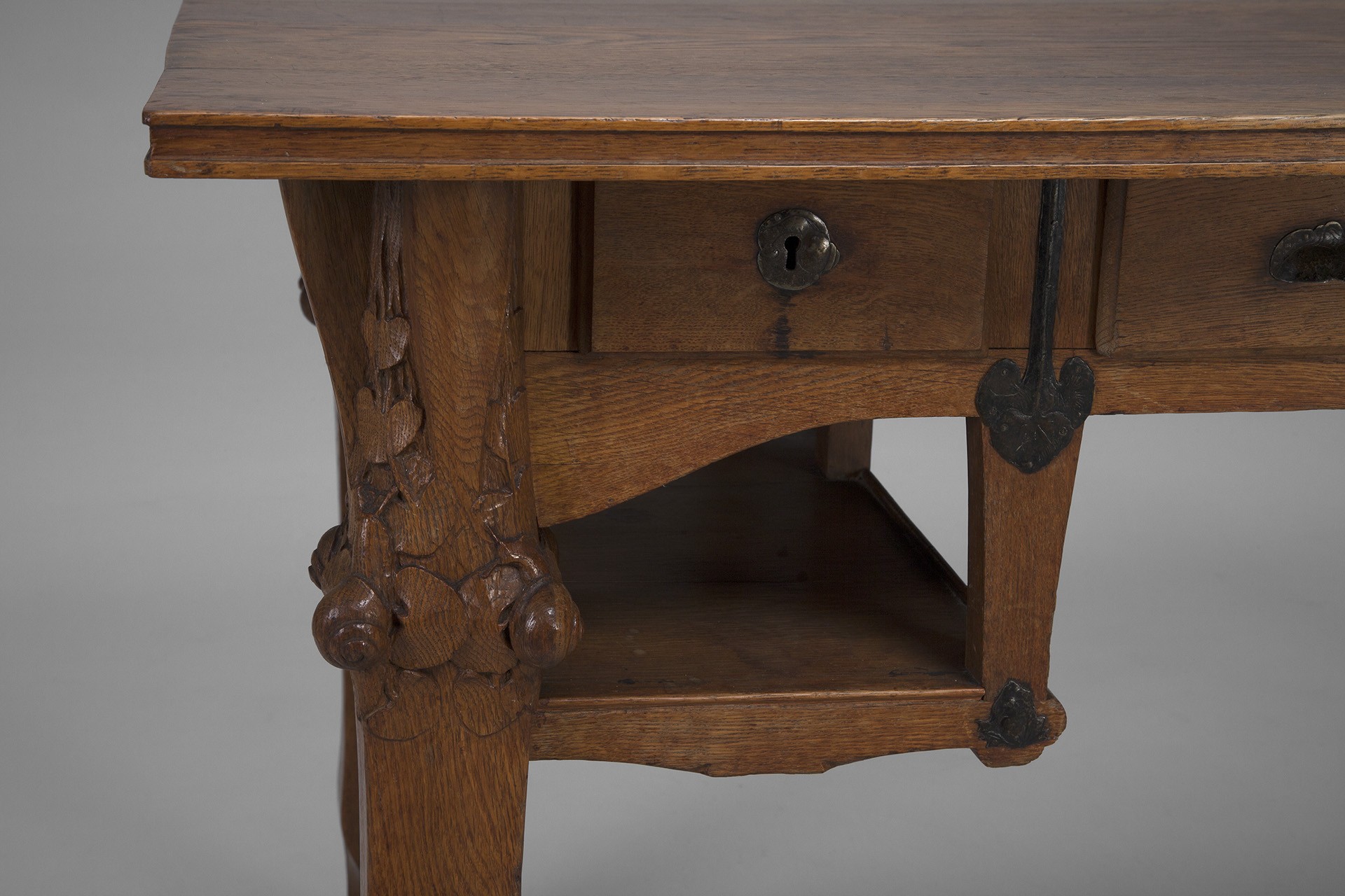Desk & Chair image 7