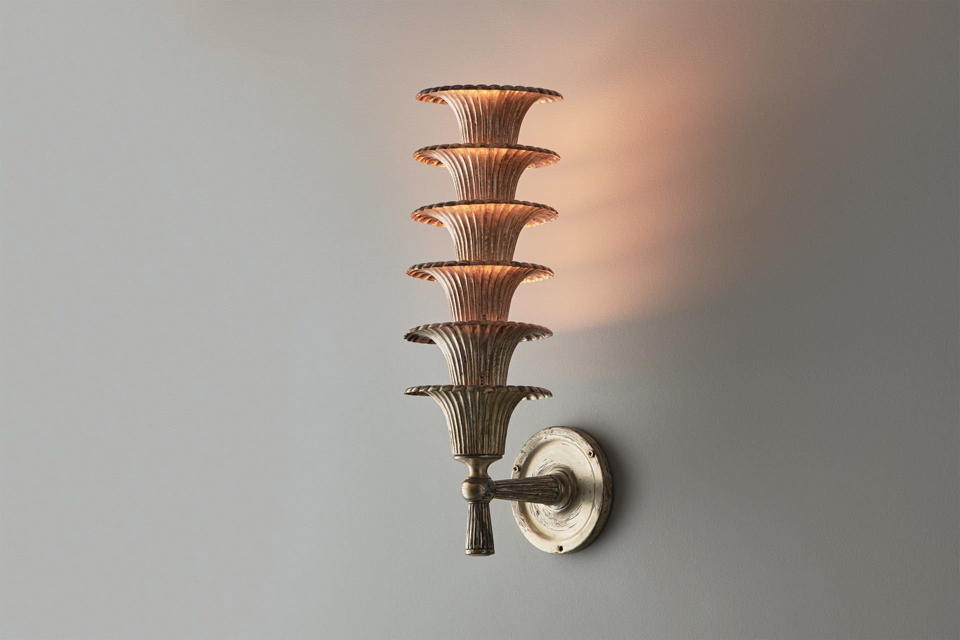 Neoclassical Wall Lamp image 4