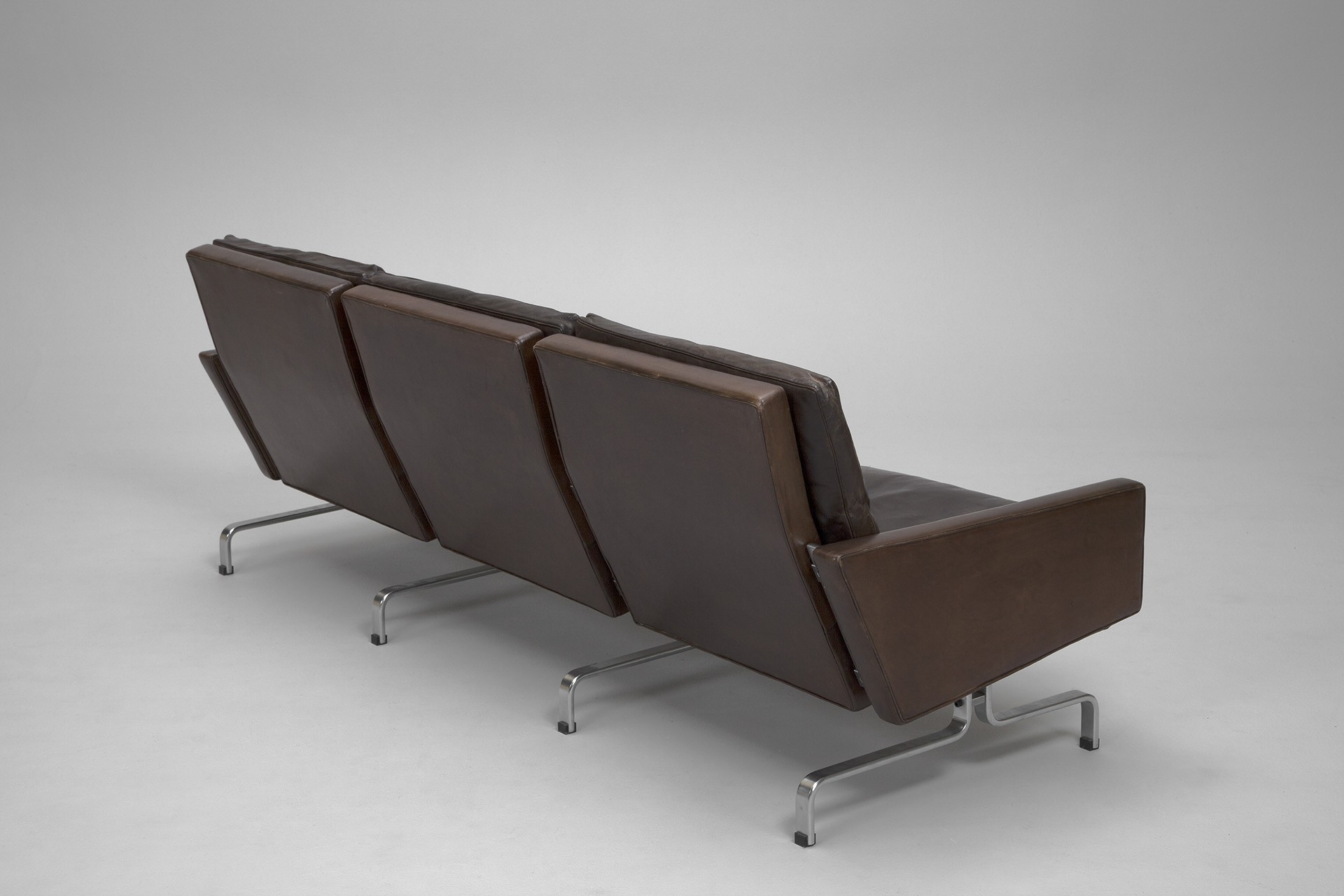 PK31 -  Sofa image 3
