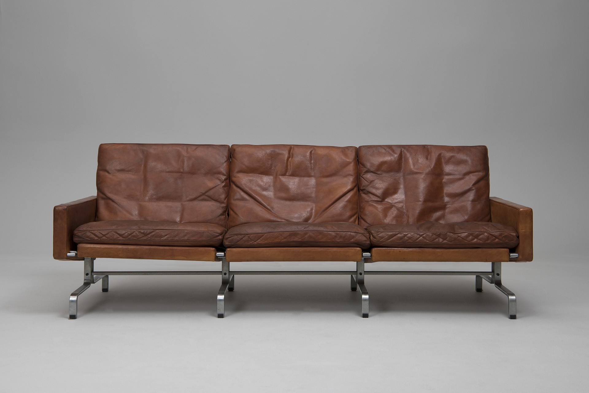 PK 31/3 Three Seater Sofa image 2