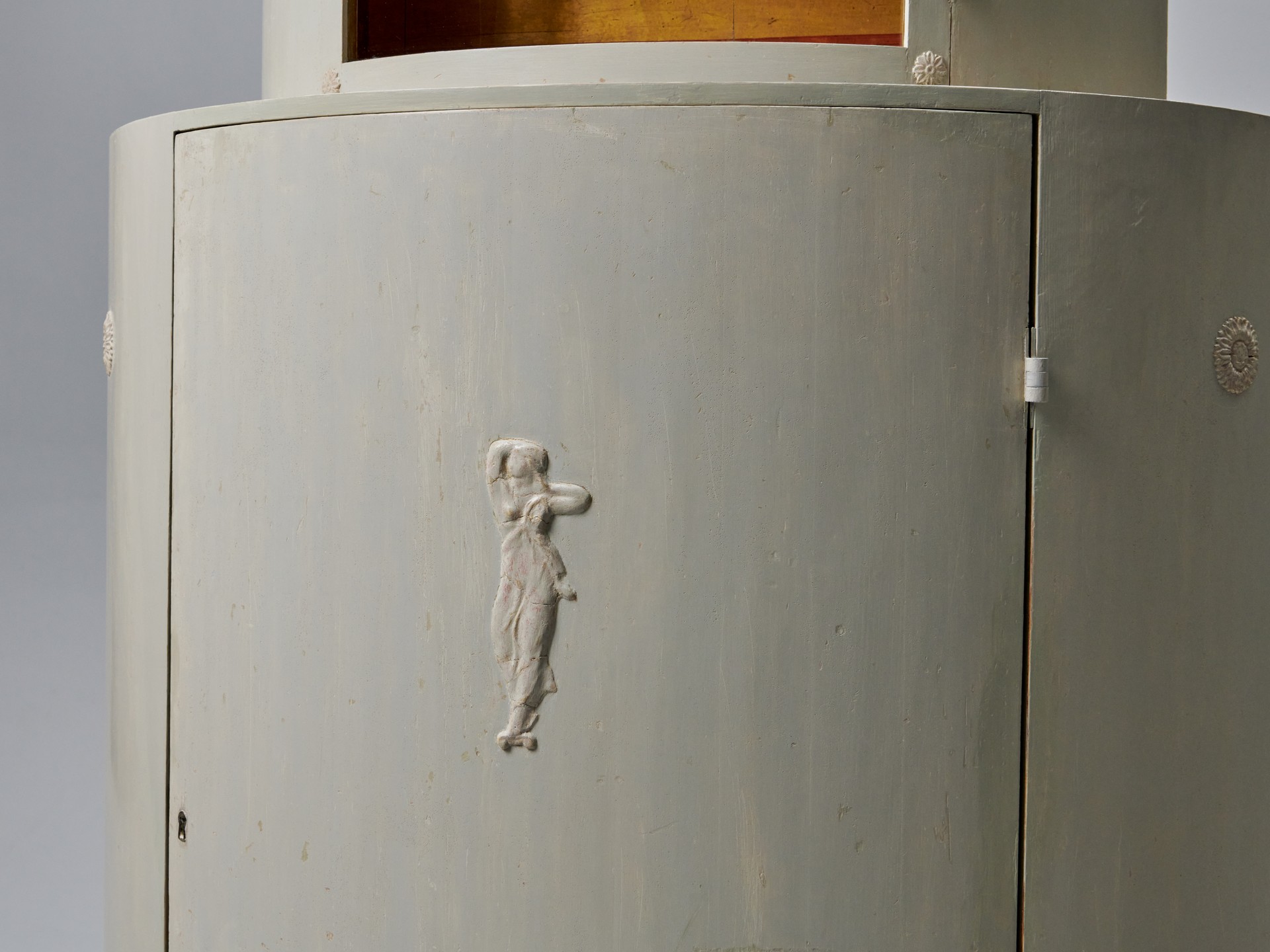 Unique Cabinet image 14