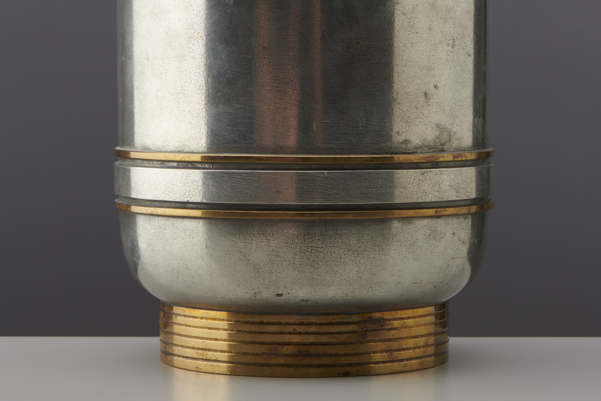 Vase image 3
