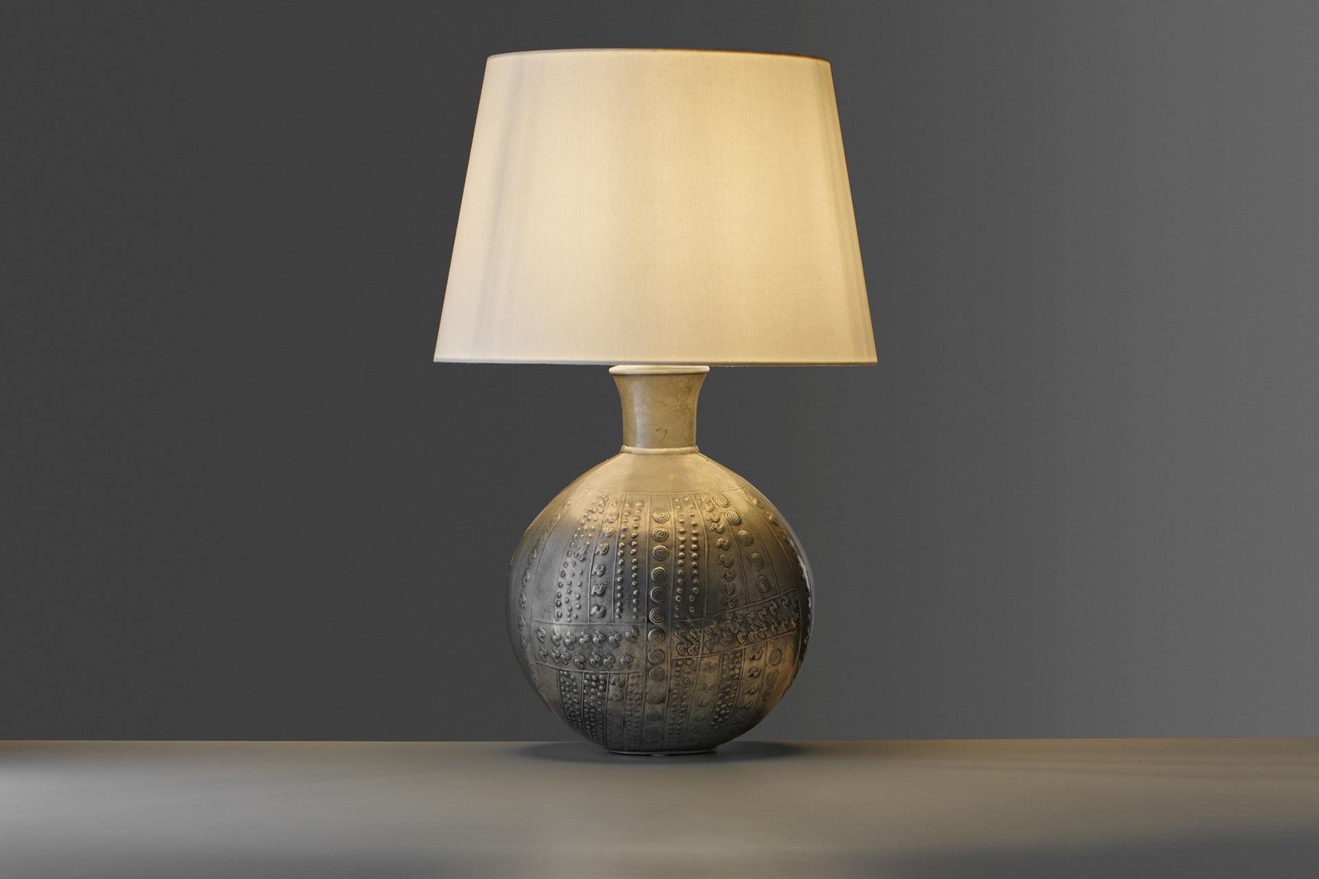 Table Lamp, 'Peruvian vase' image 2