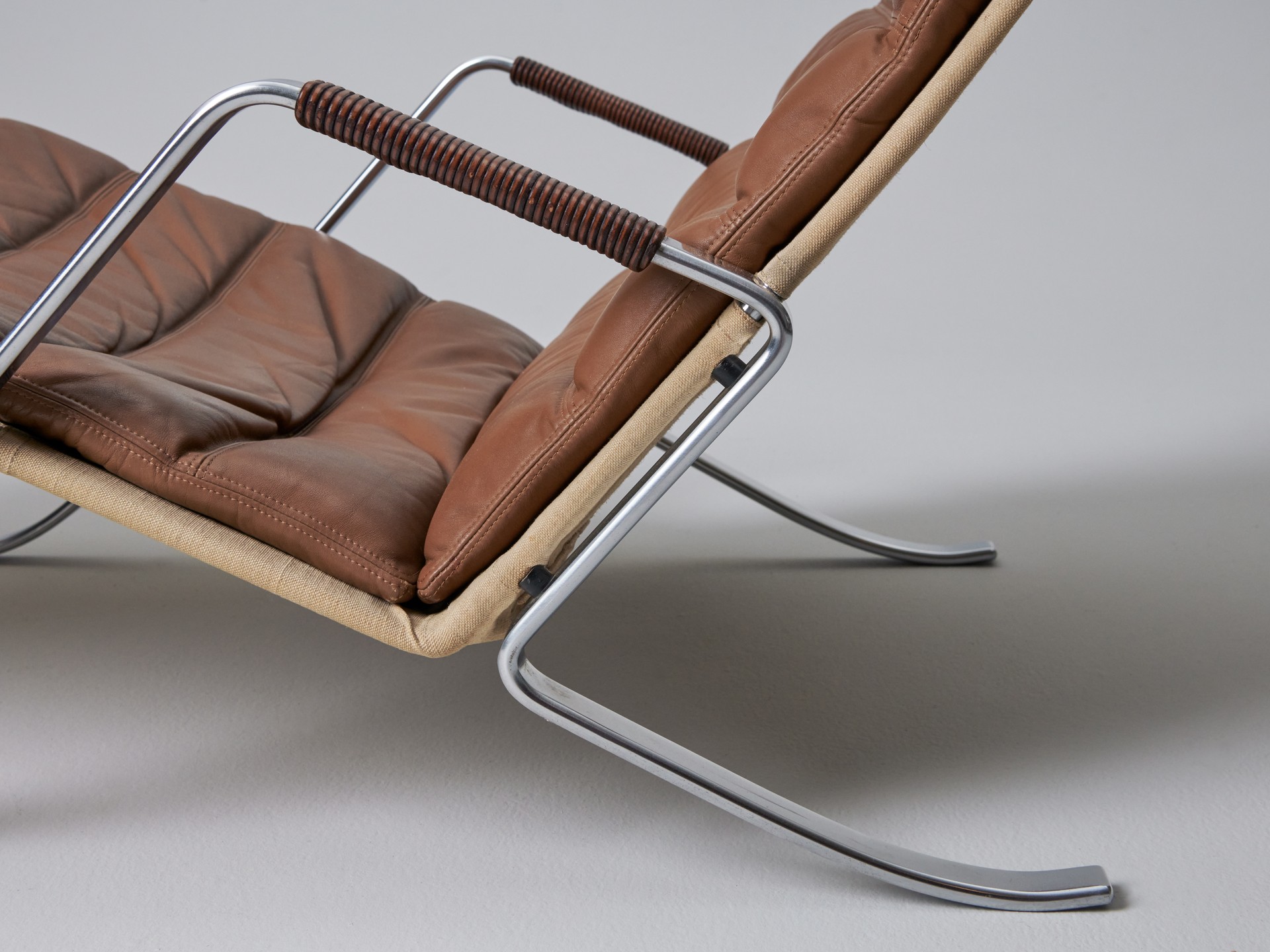 'Grasshopper' Chaise Longue image 6