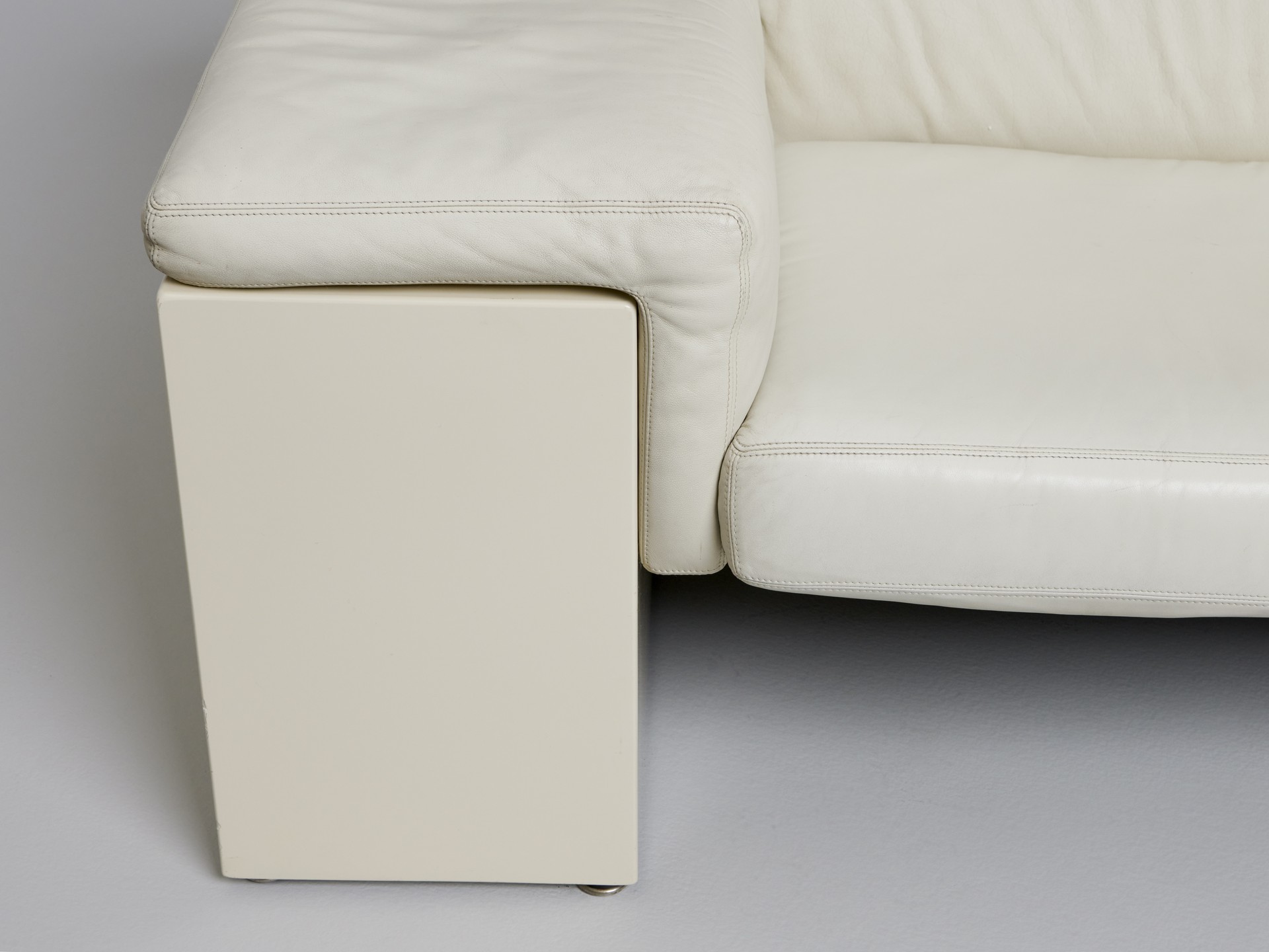 Pair of 'Brigadier' Sofas image 13