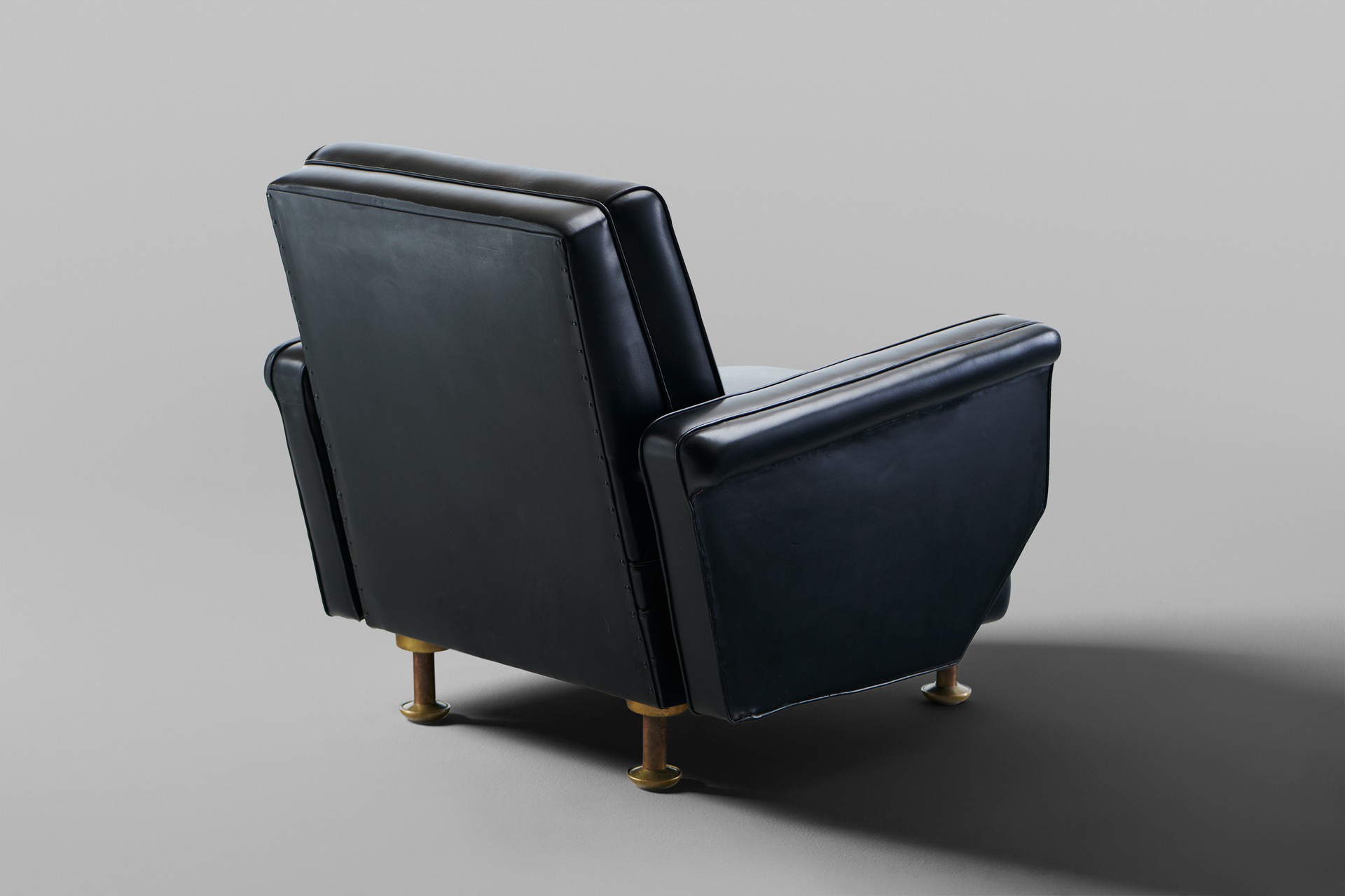 Pair of "Enzo Gutzeit" Chairs image 3