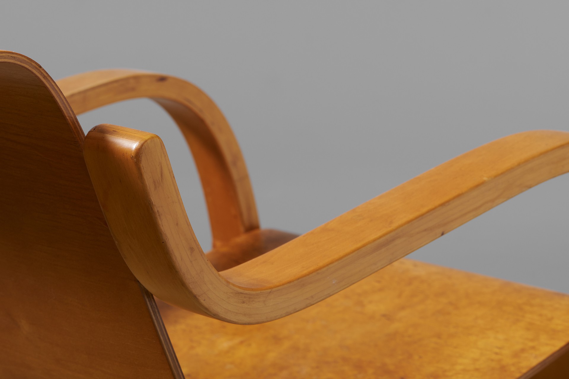 Cantilevered Armchair, Model no. 31 image 5