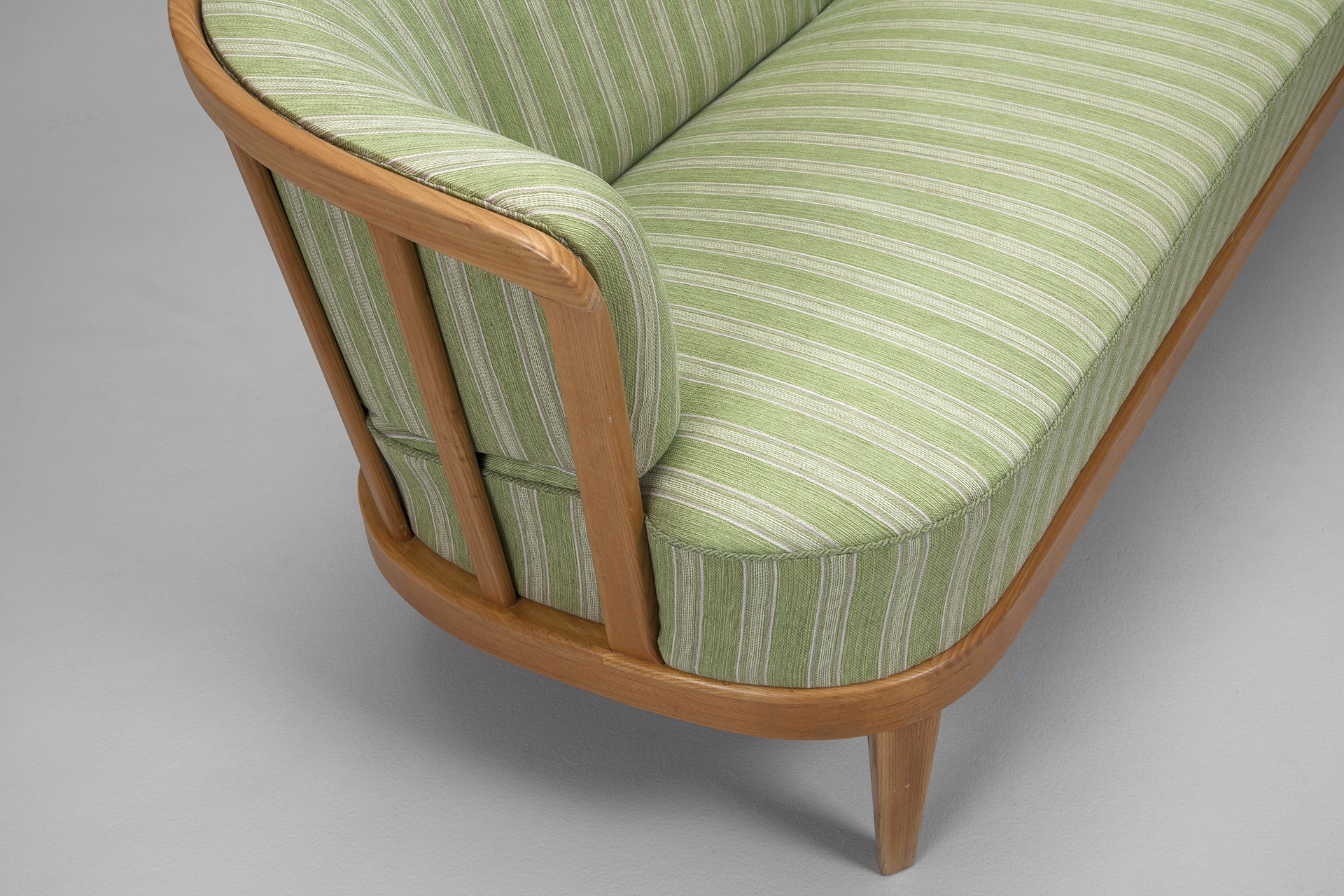 Sofa image 6