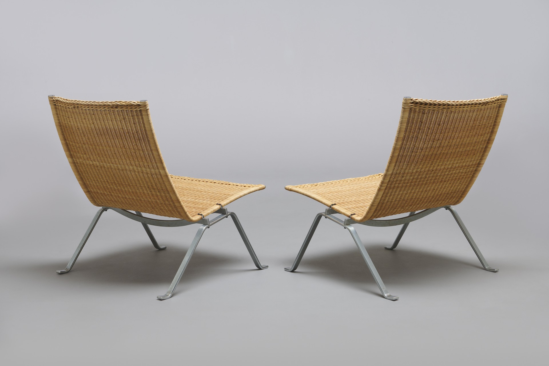 Pair of Lounge Chairs, Model no. PK 22 image 2