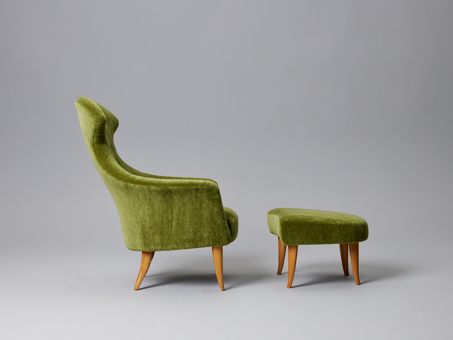 Lounge Chair and Footstool "Big Eva" image 3