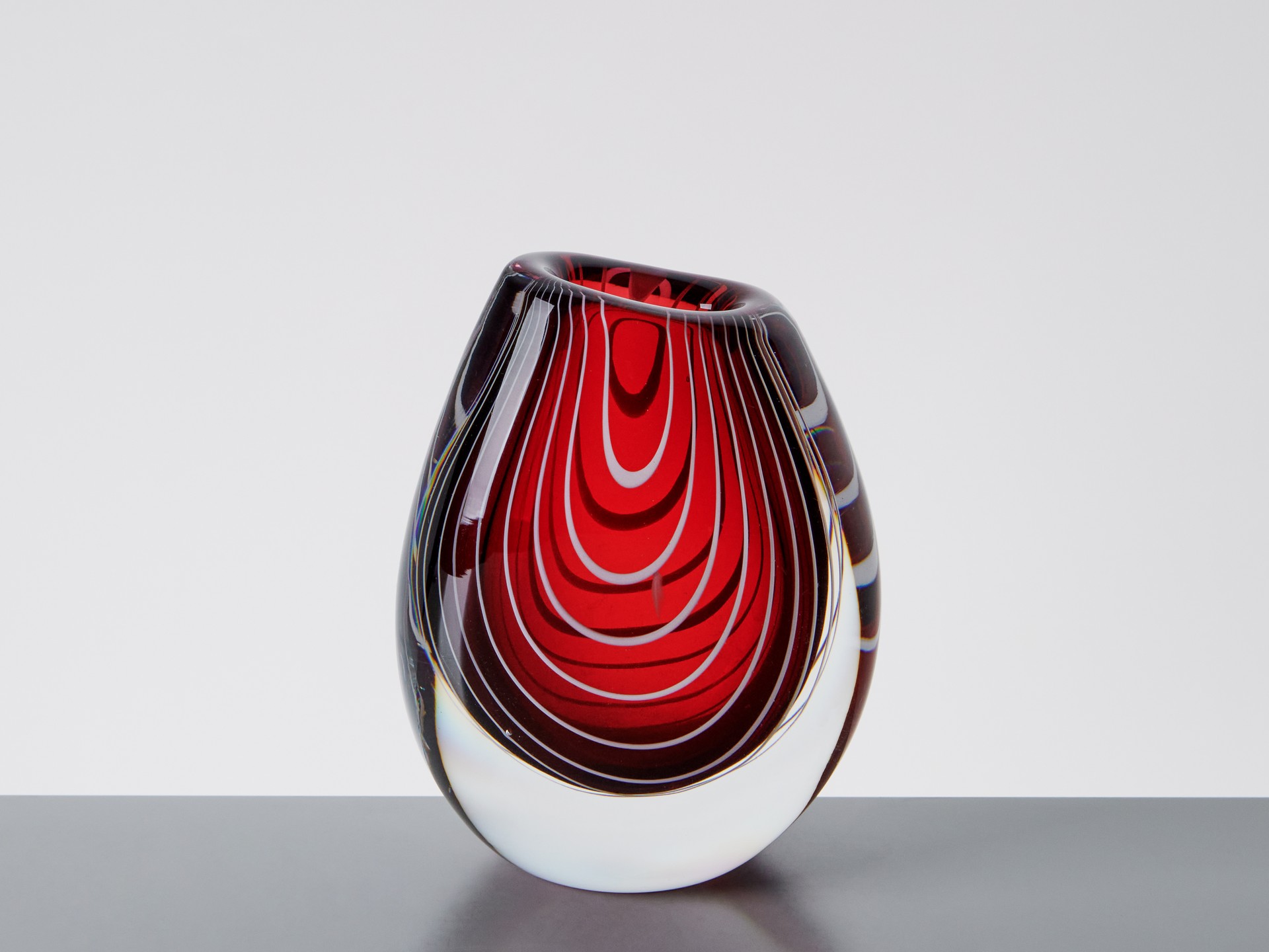 Set of Three Vases image 11