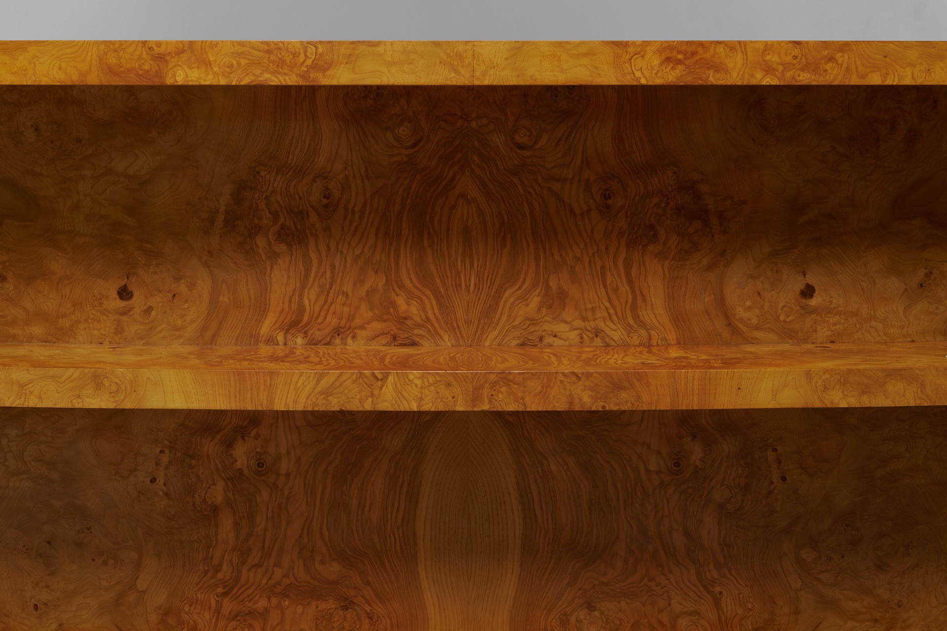 'Birka' desk image 4