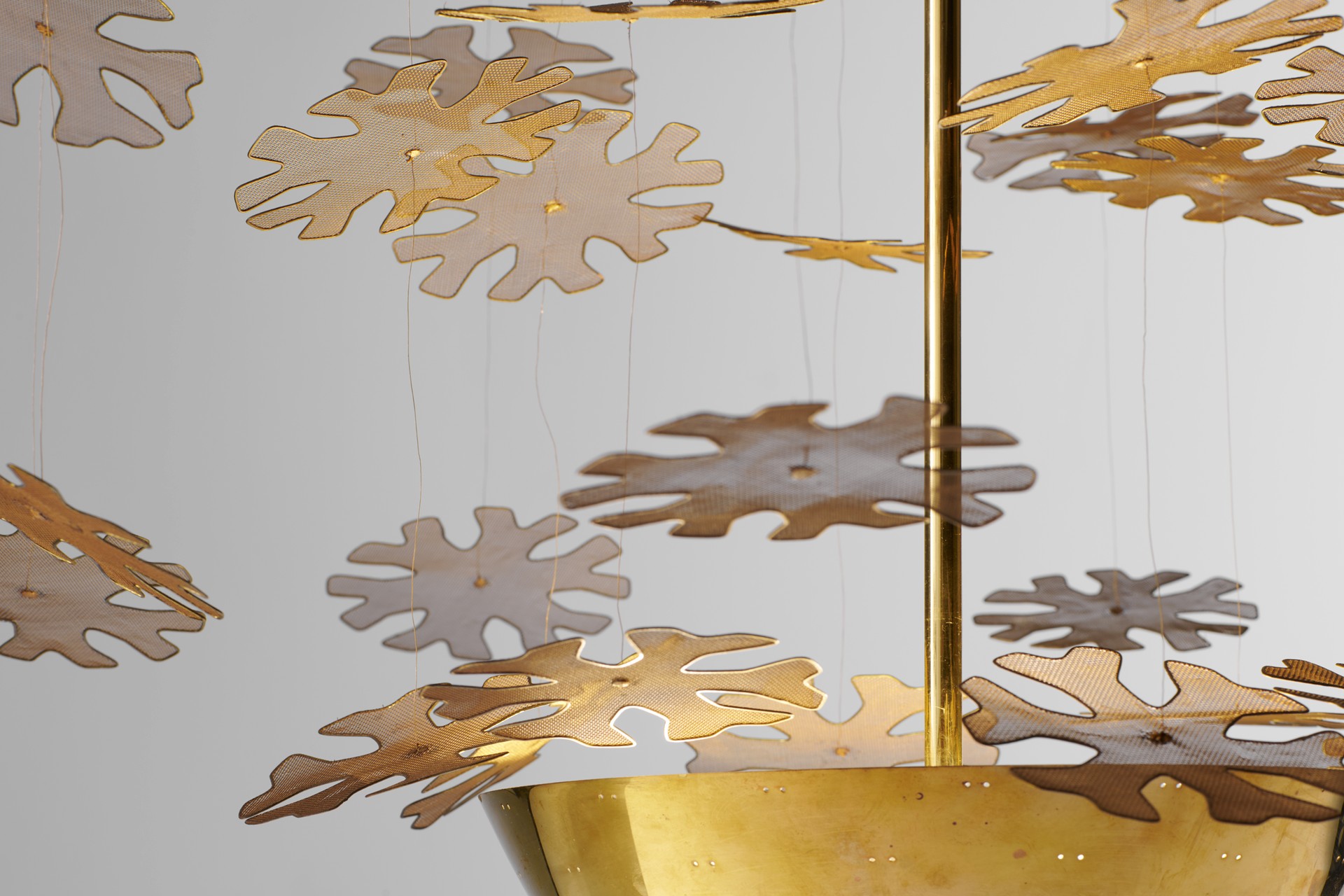 'Snowflake' Chandelier image 5