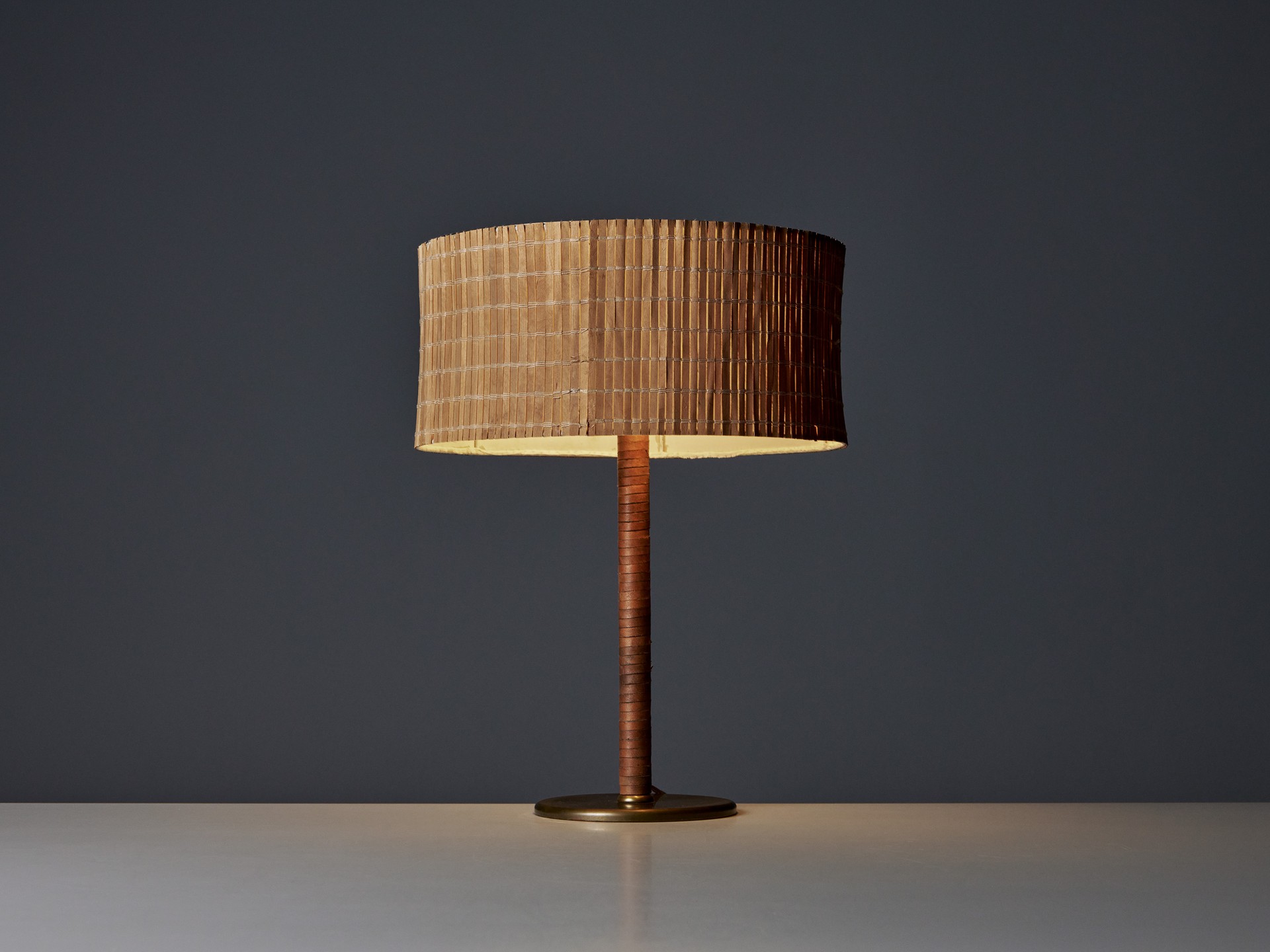 Table Lamp image 3