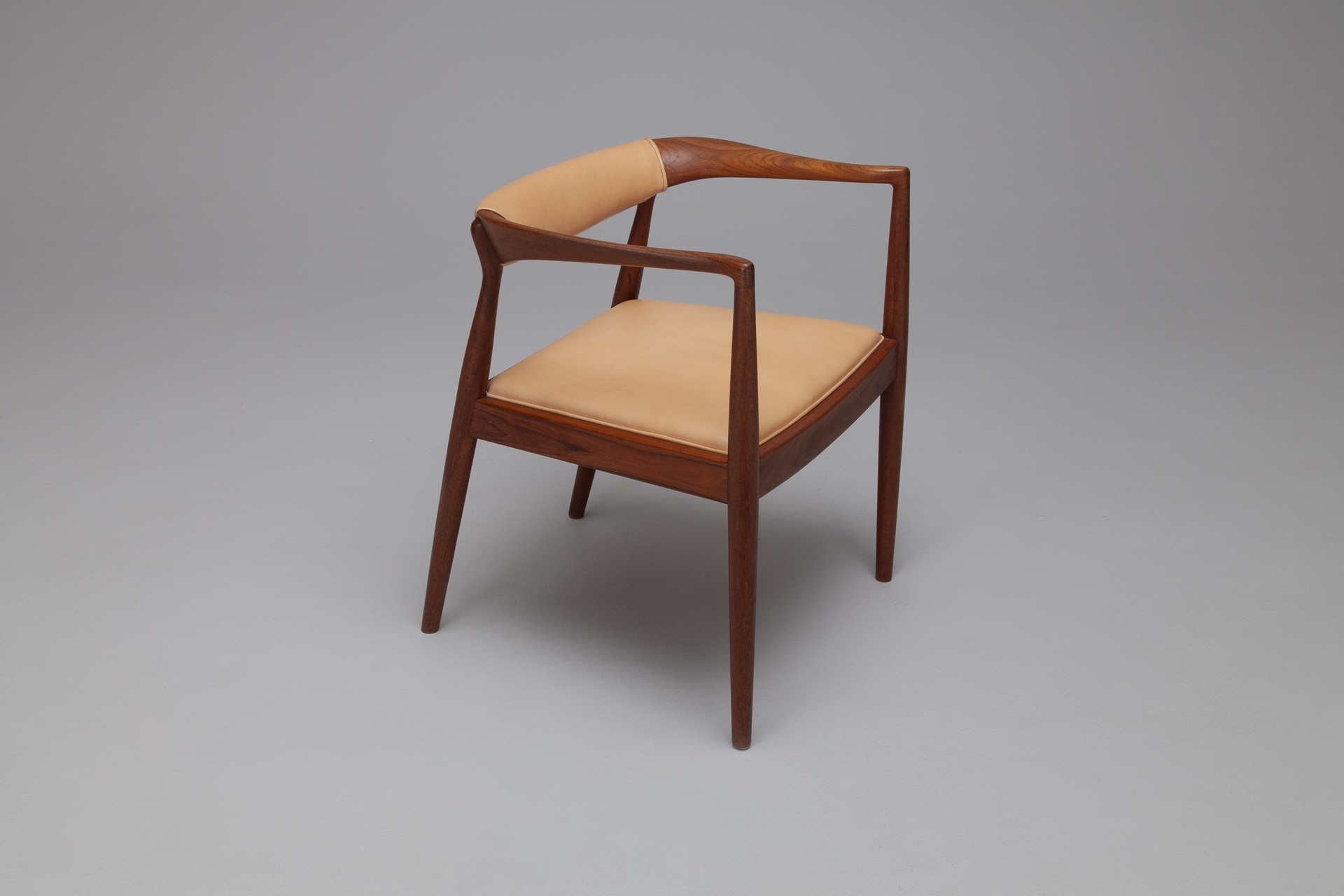 Armchair image 3