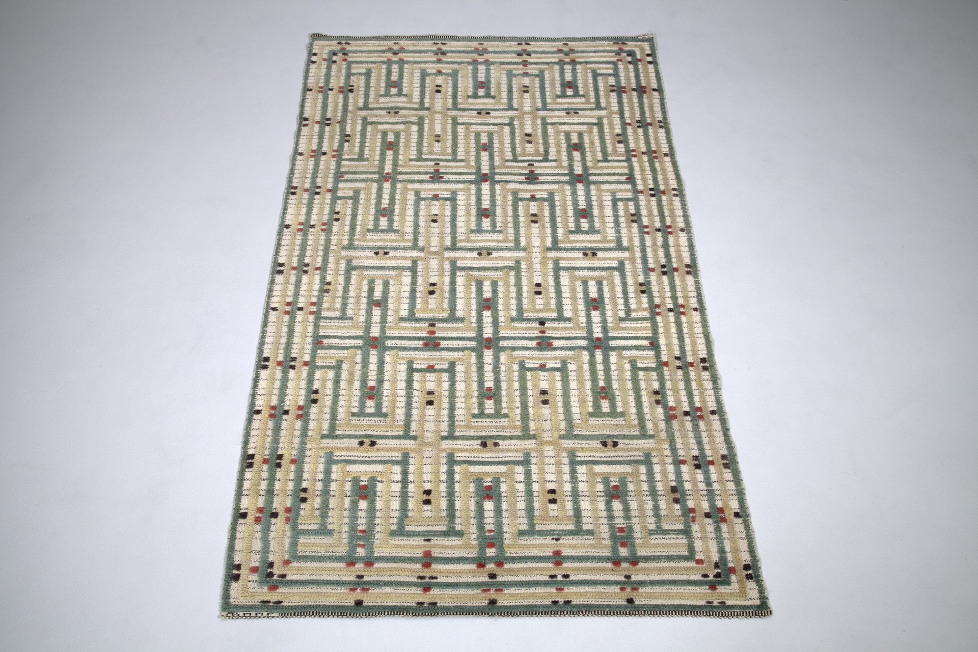 Carpet image 2